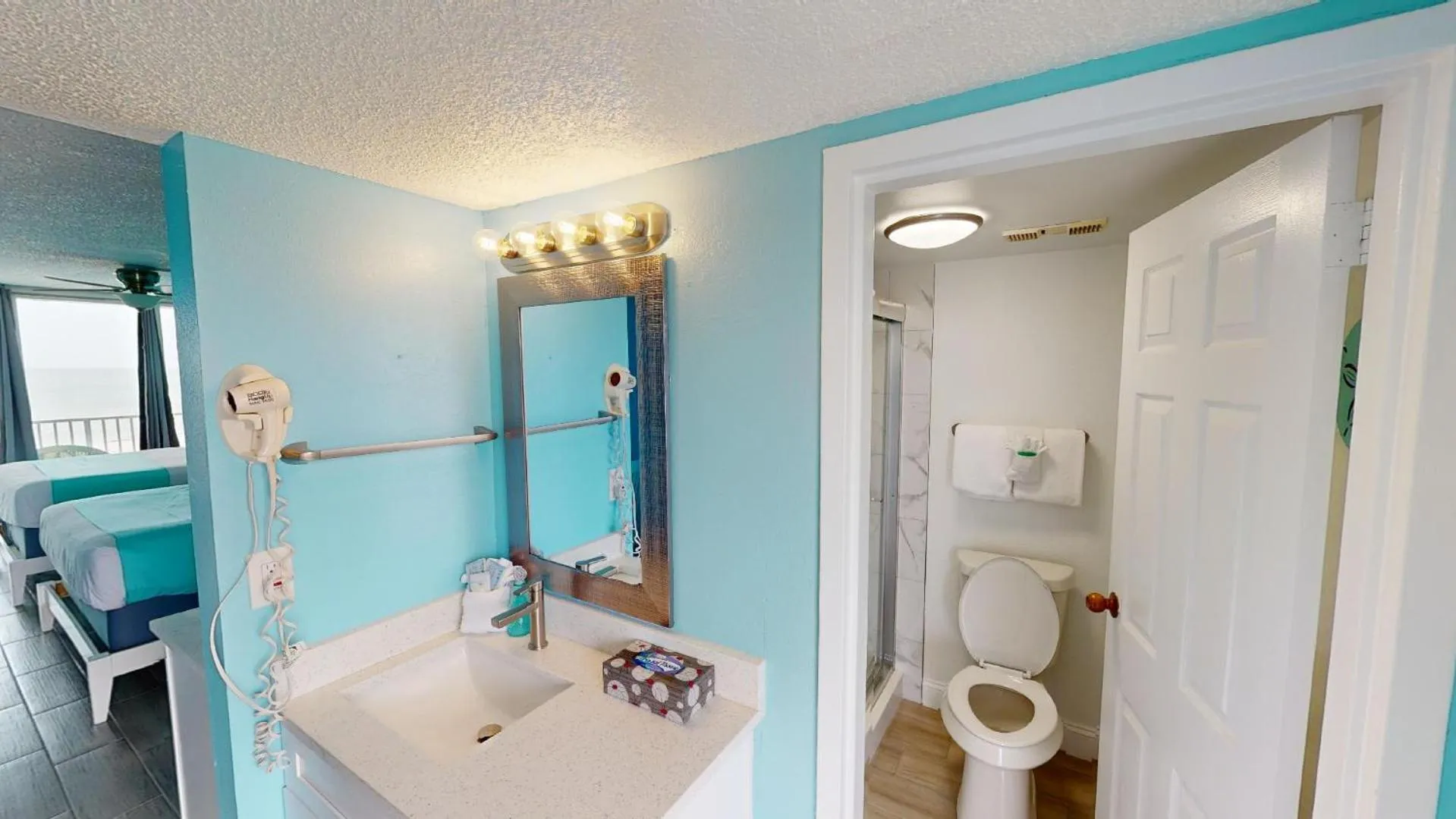 Bathroom in Island Inn Beach Resort