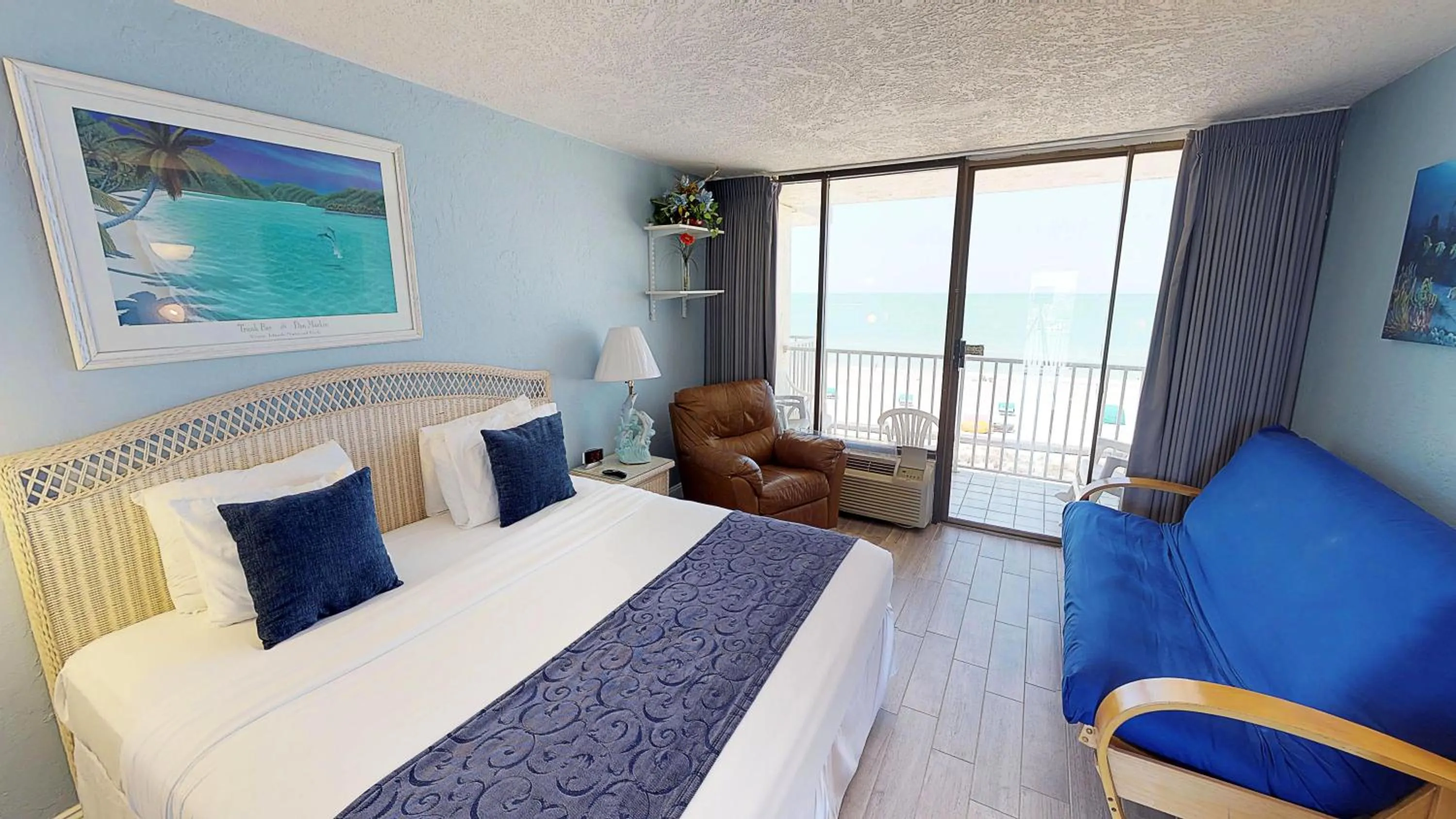 Standard King Ocean View - 515 in Island Inn Beach Resort