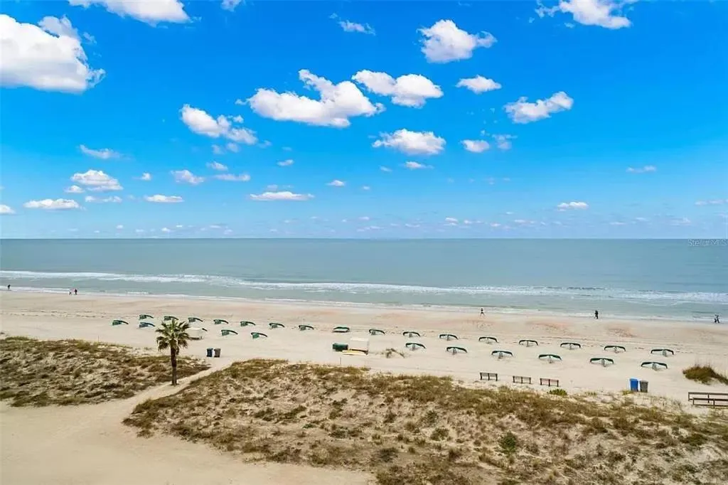 Bird's eye view in Island Inn Beach Resort