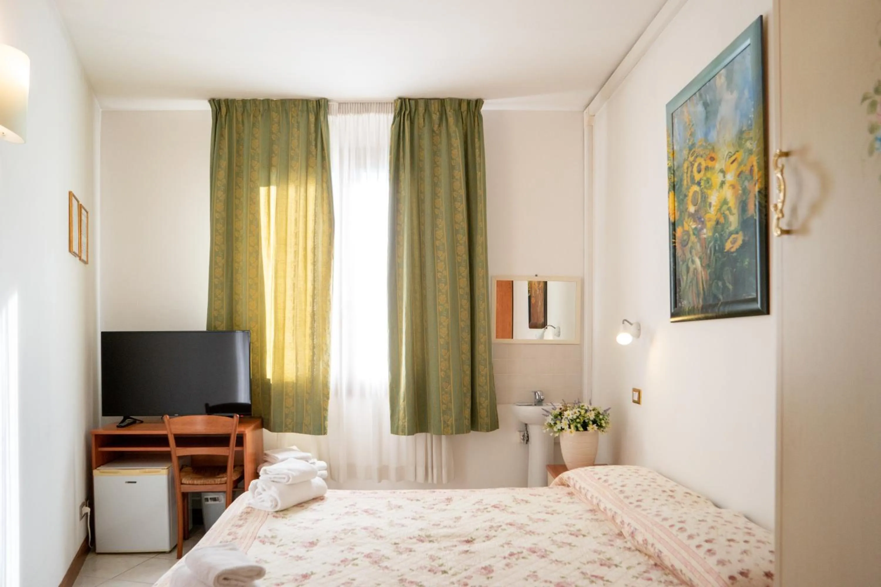 Bed in Hotel New Aurora Venice