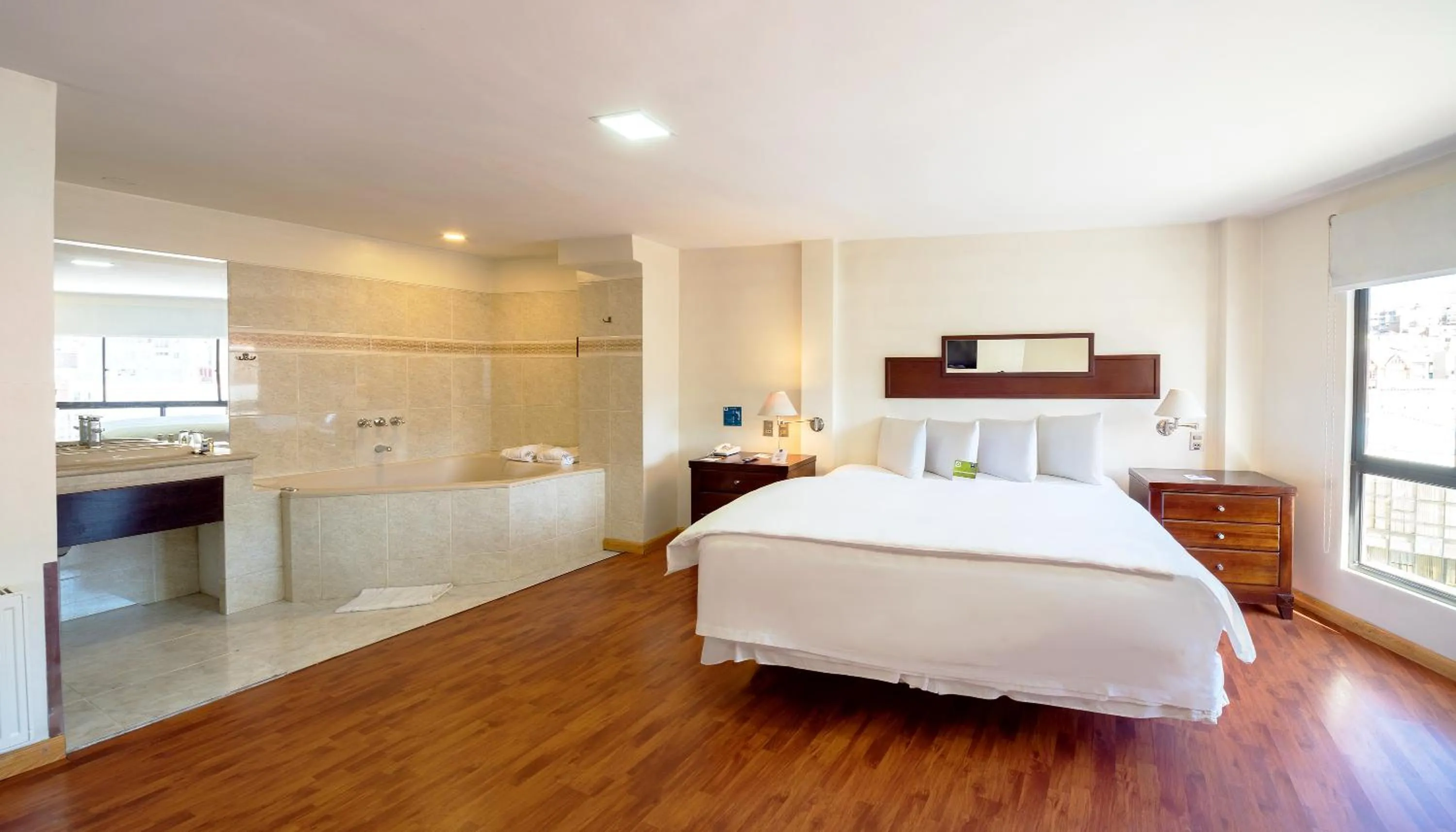 Bed in Hotel LP Columbus