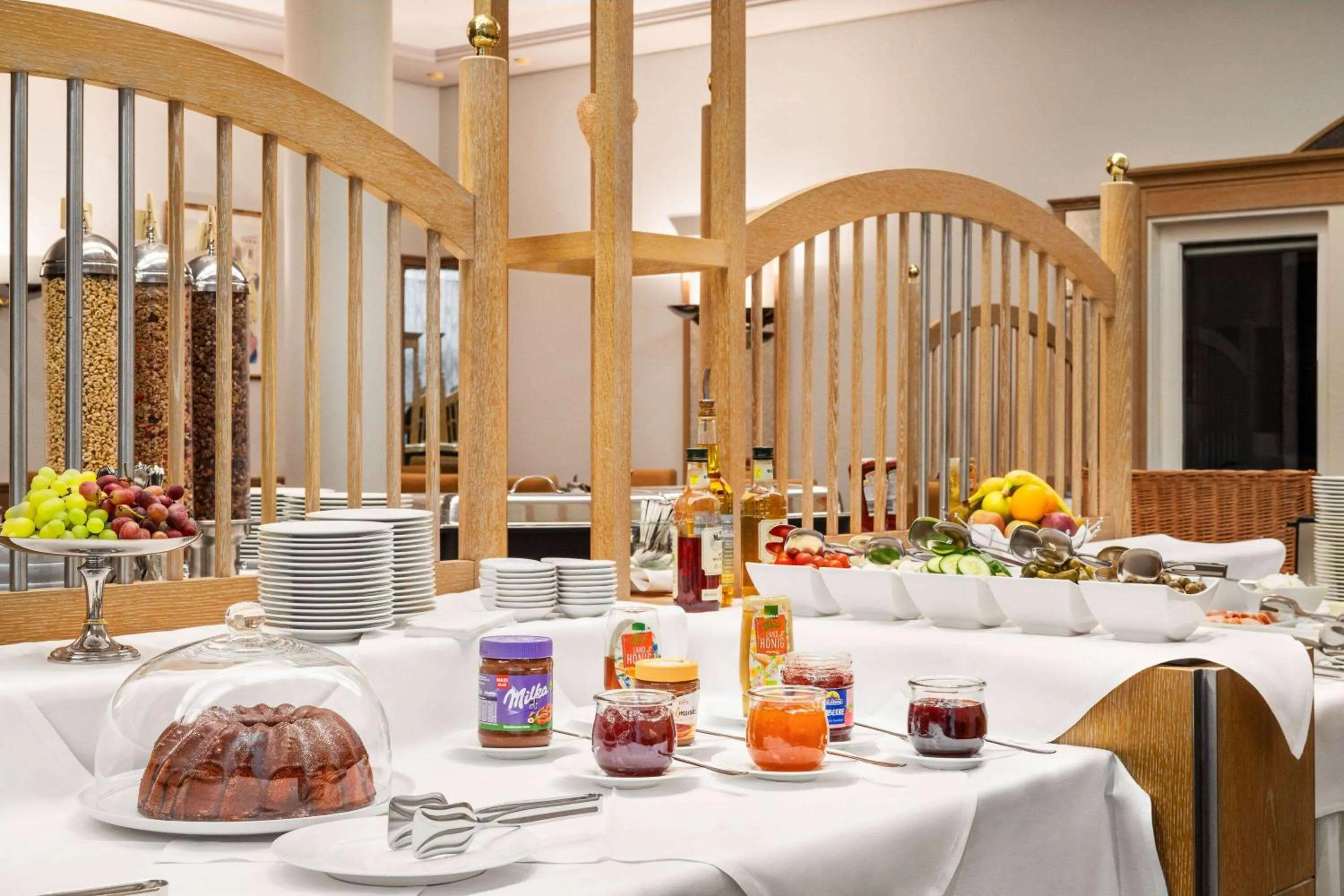 Breakfast in Amedia Weiden, Trademark Collection by Wyndham