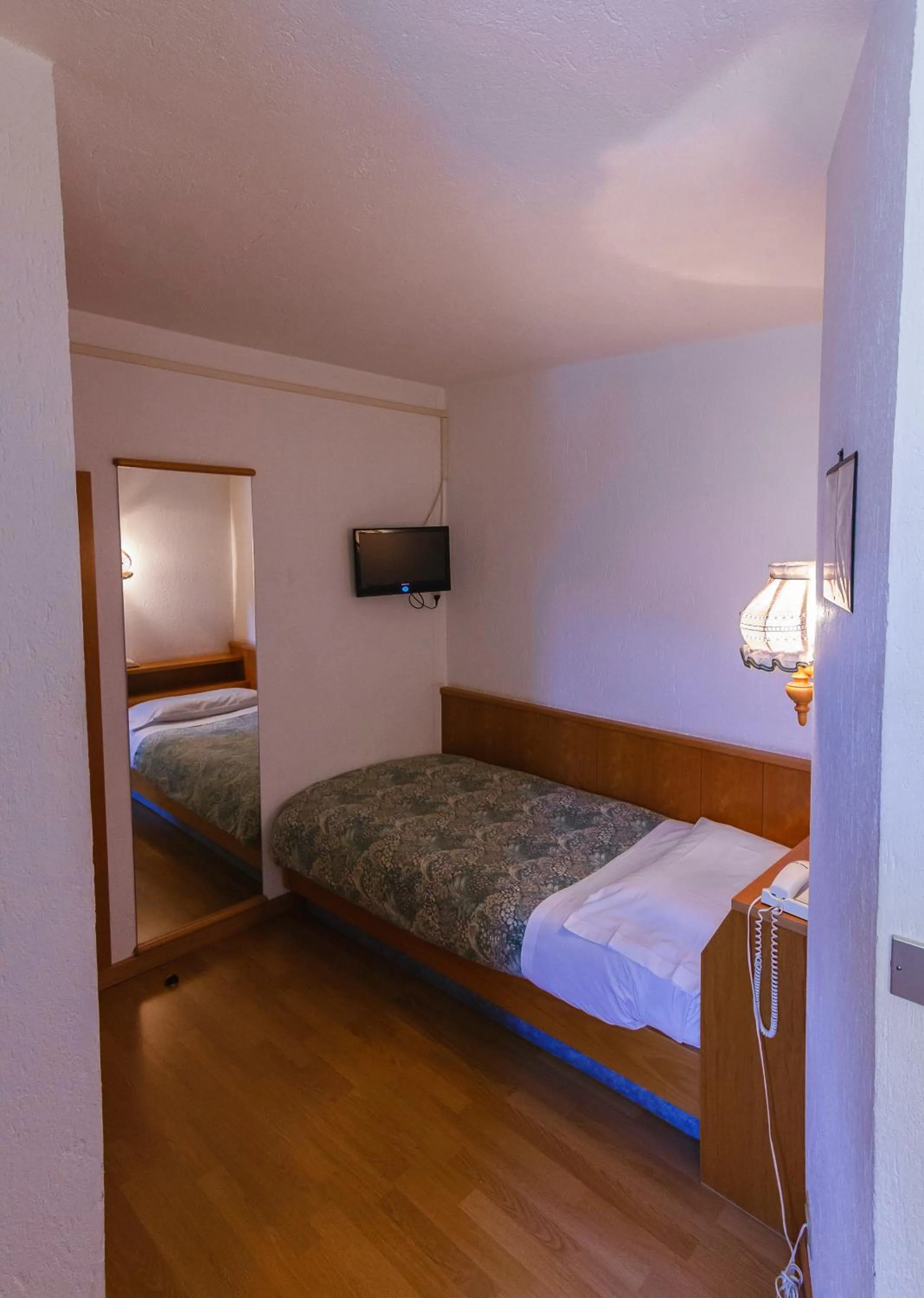 Bed in Hotel Ottoz Meublé