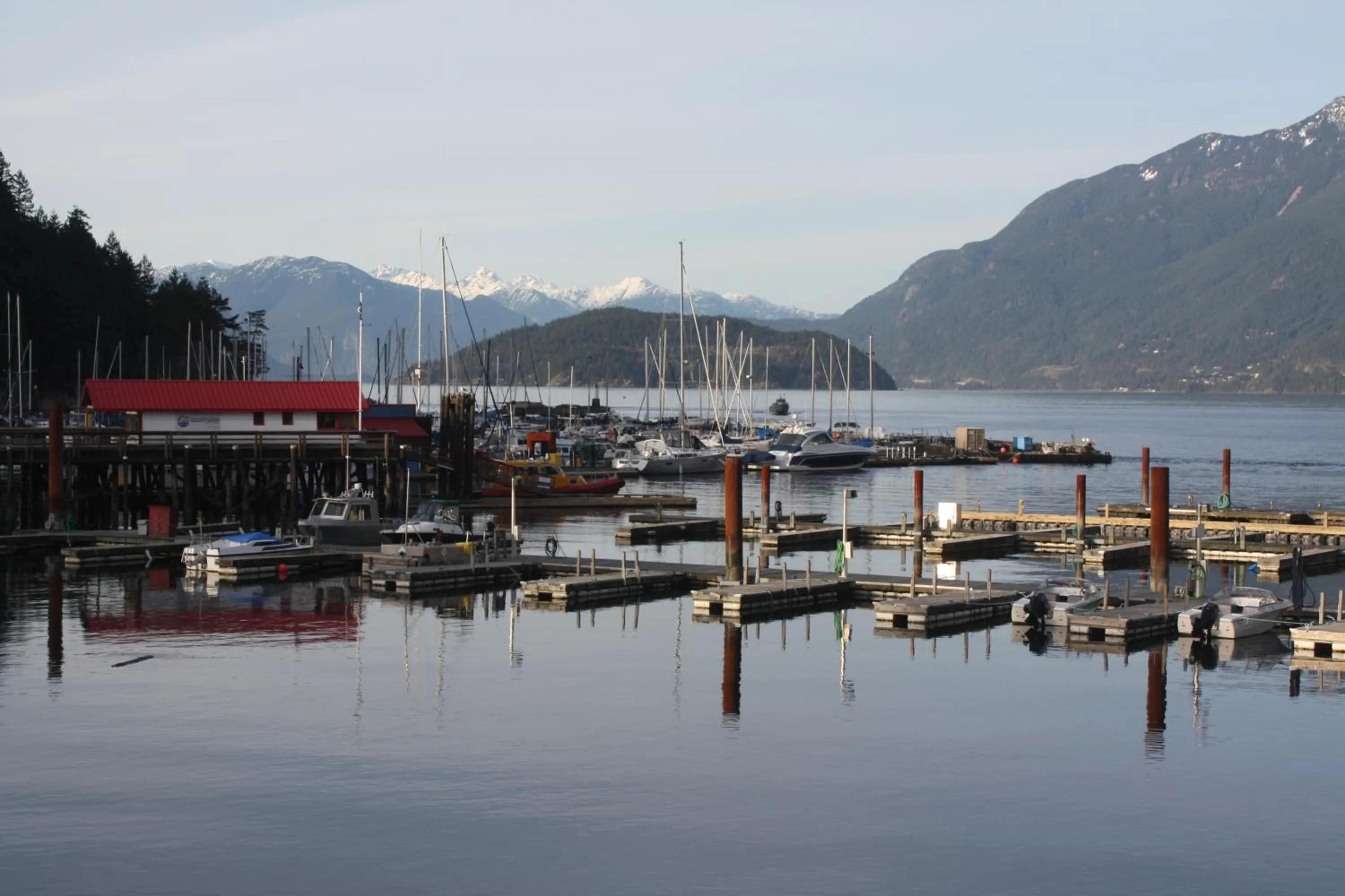 Mountain view in The Classic Horseshoe Bay Motel