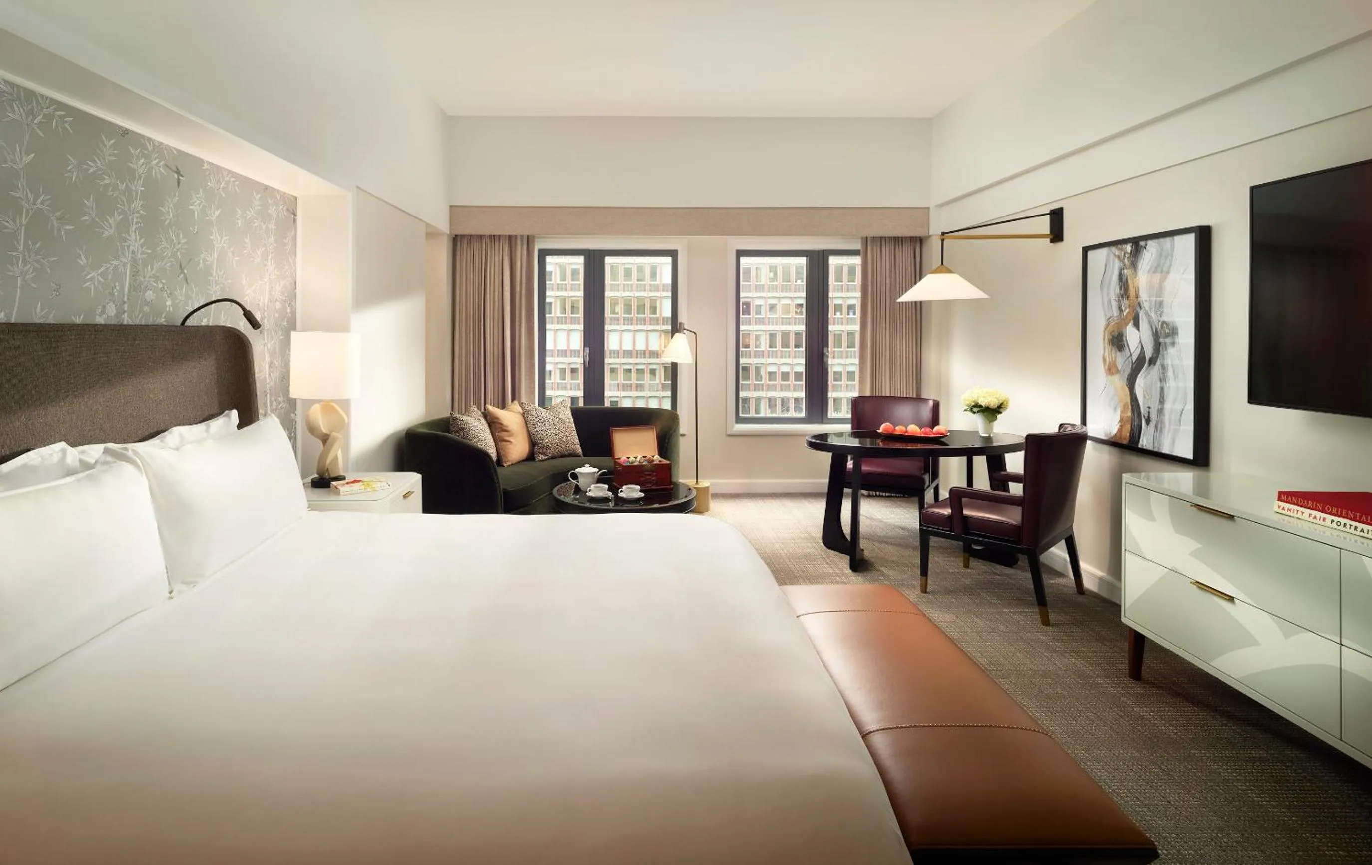 Photo of the whole room, Bed in Mandarin Oriental, Boston