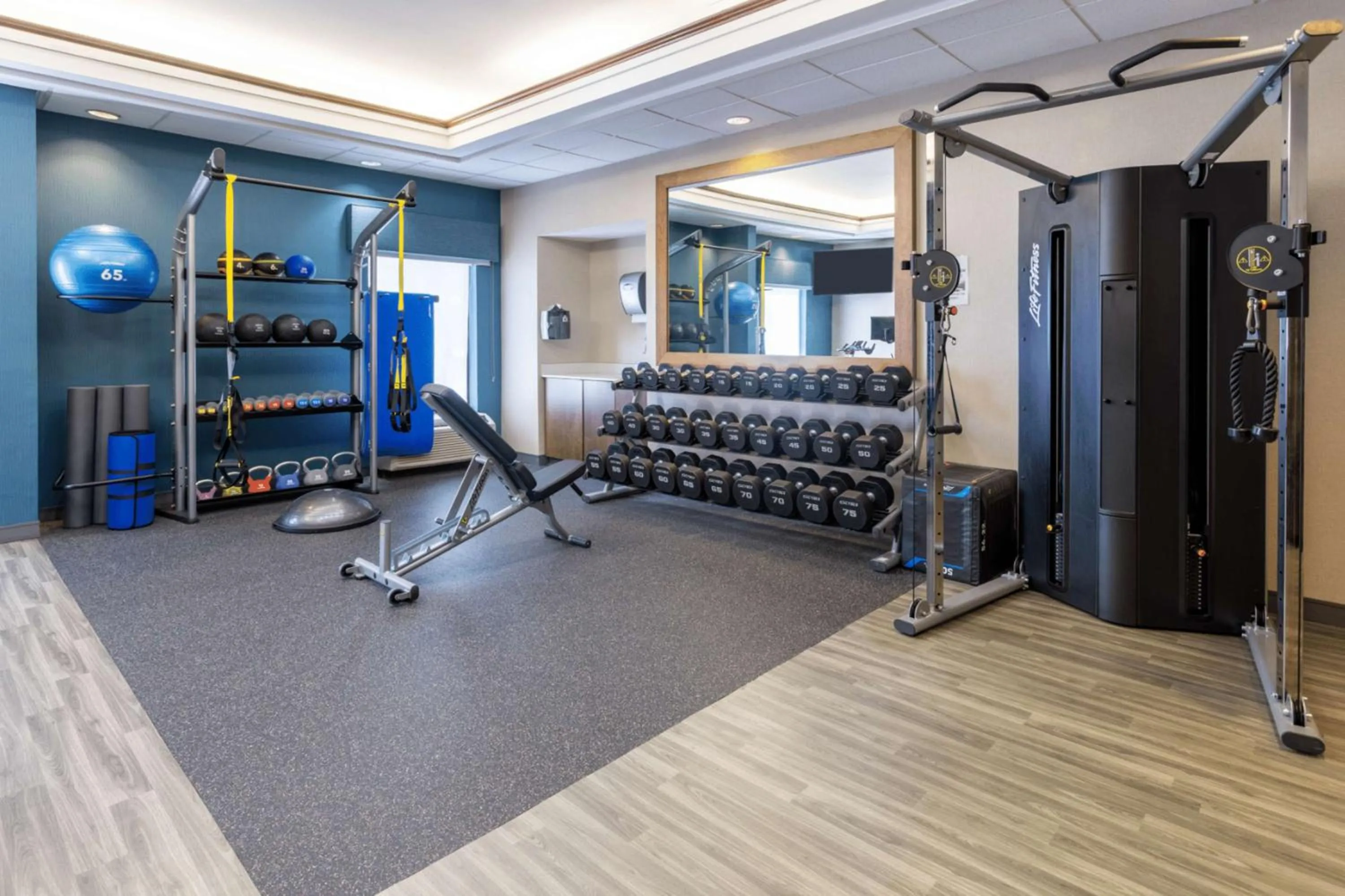 Fitness centre/facilities in Hampton Inn Richmond-SW Hull Street