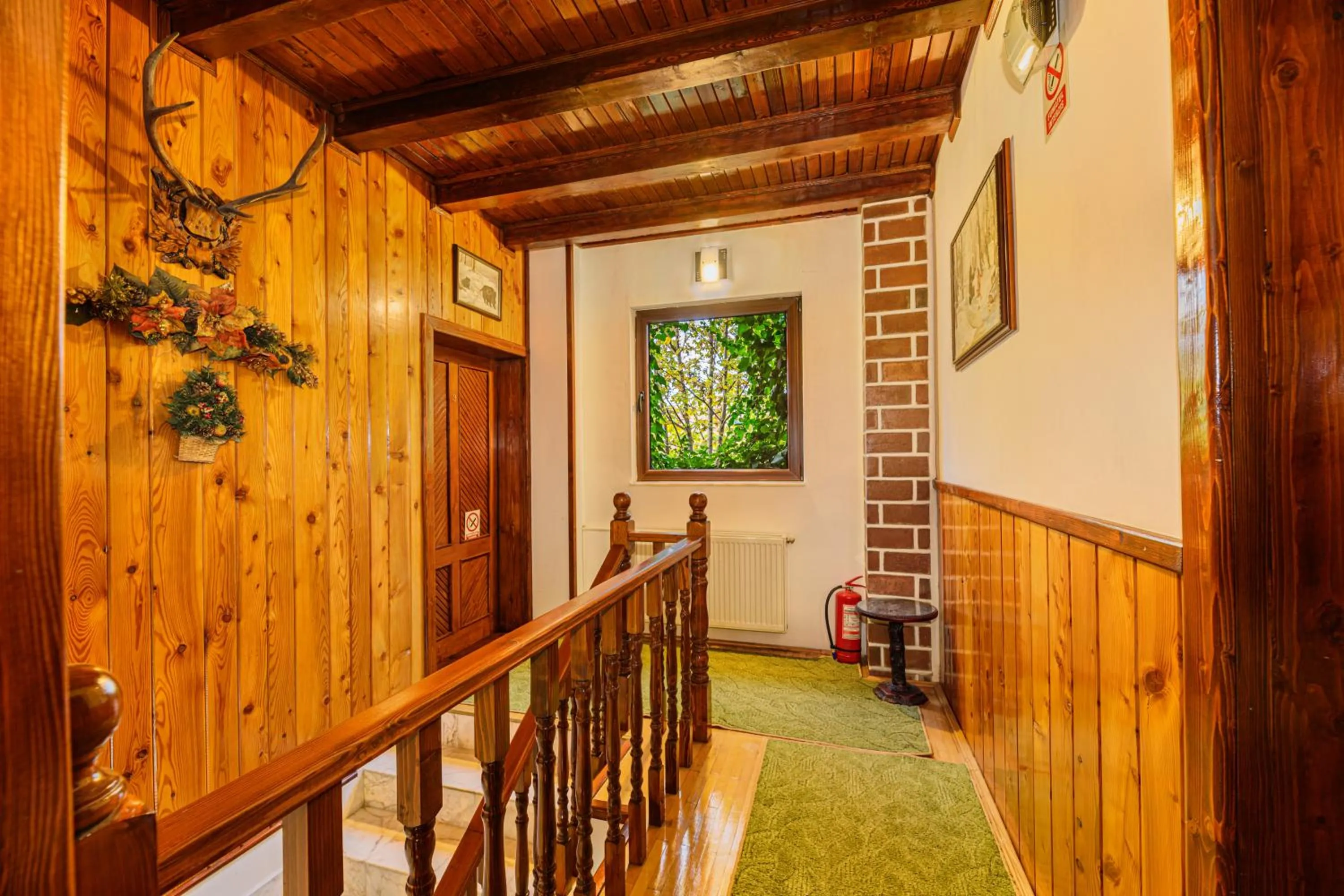 Lobby or reception in Pension Casa Bradul