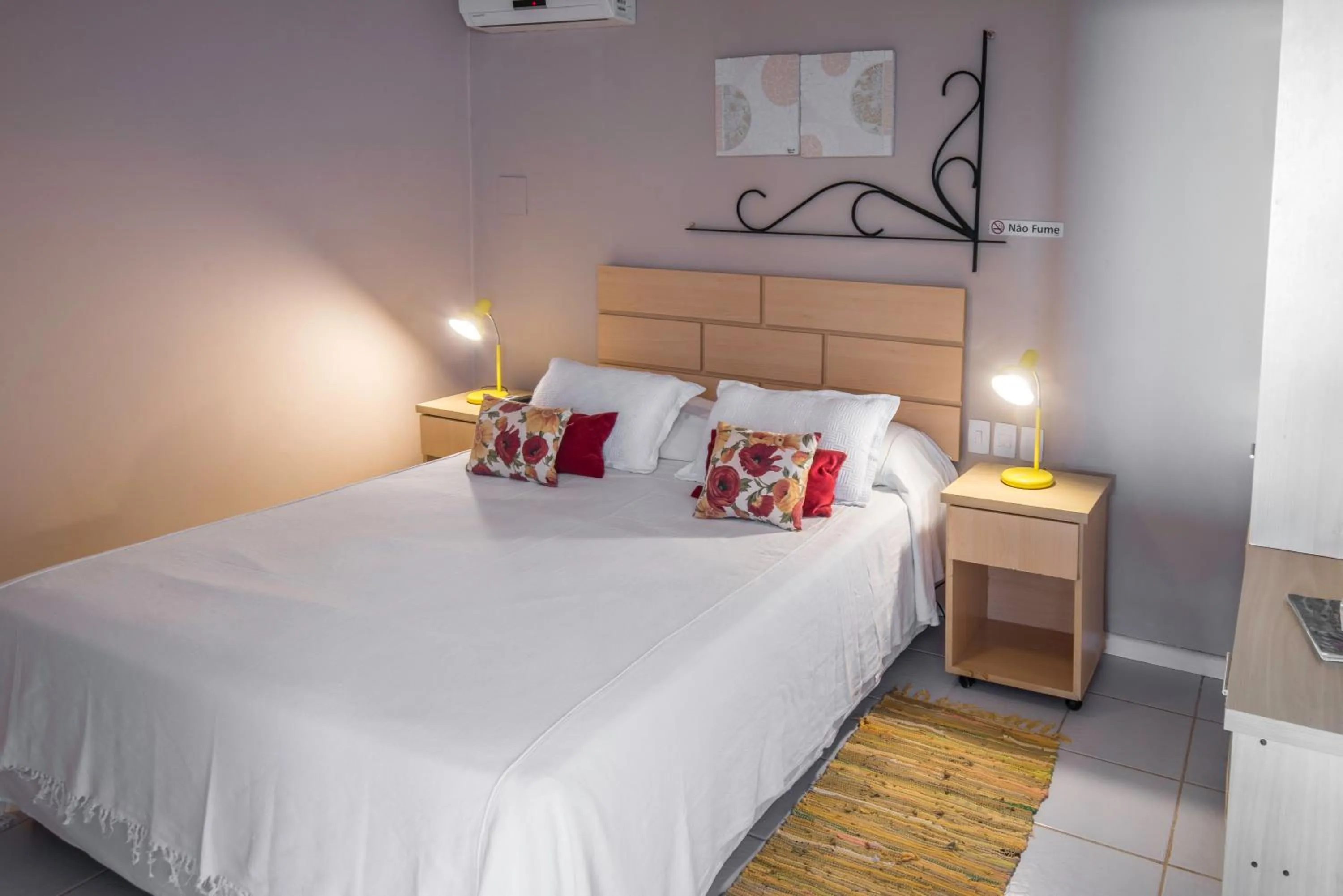 Photo of the whole room, Bed in Pousada Via Brasil