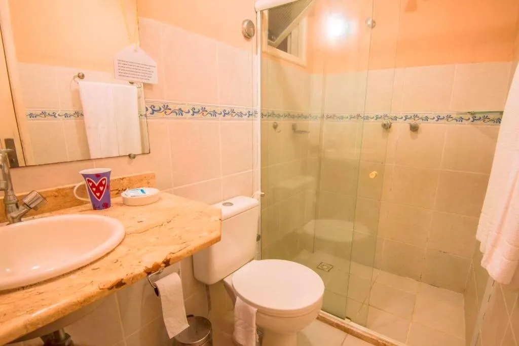 Toilet in Pousada Via Brasil