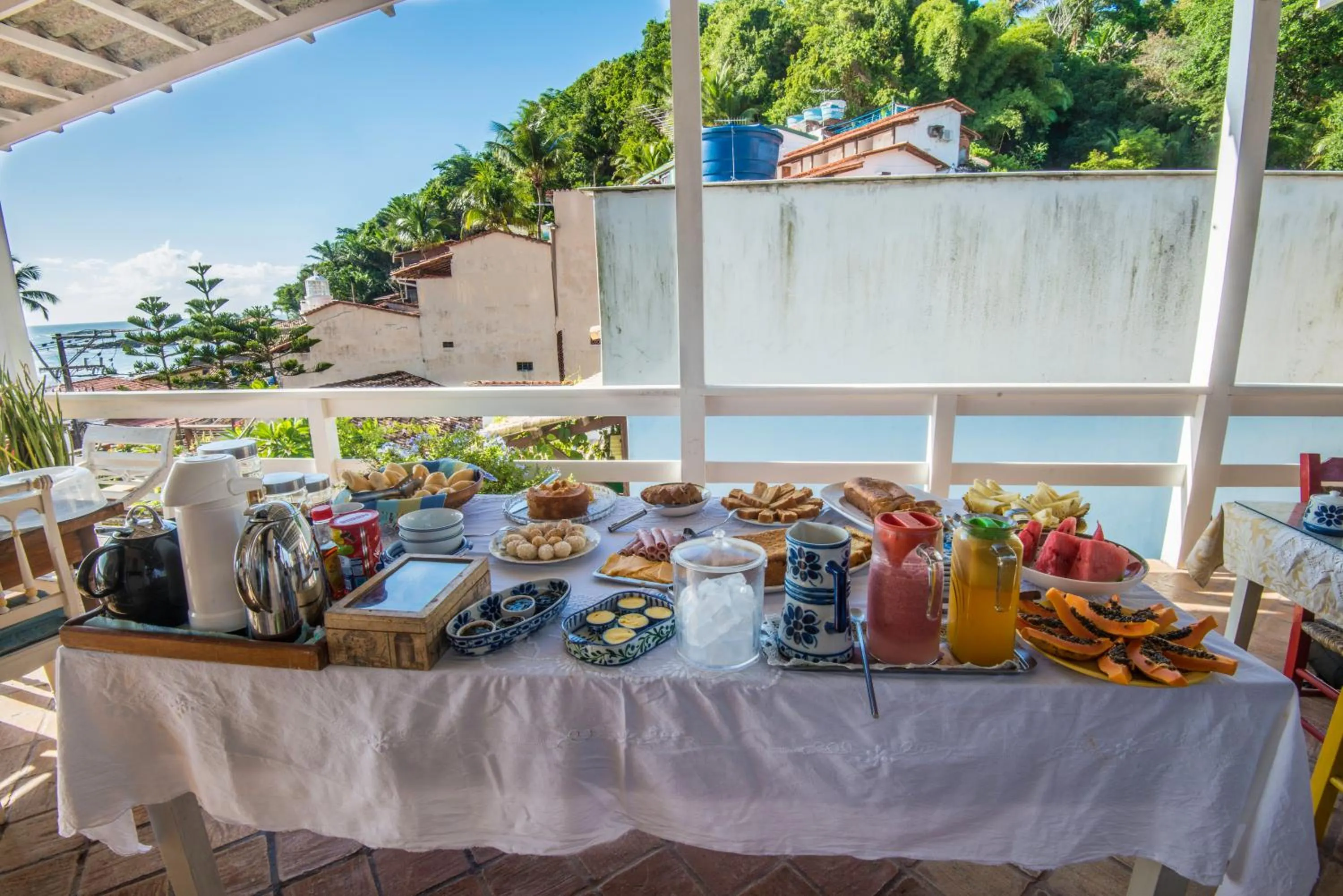 Restaurant/places to eat in Pousada Via Brasil