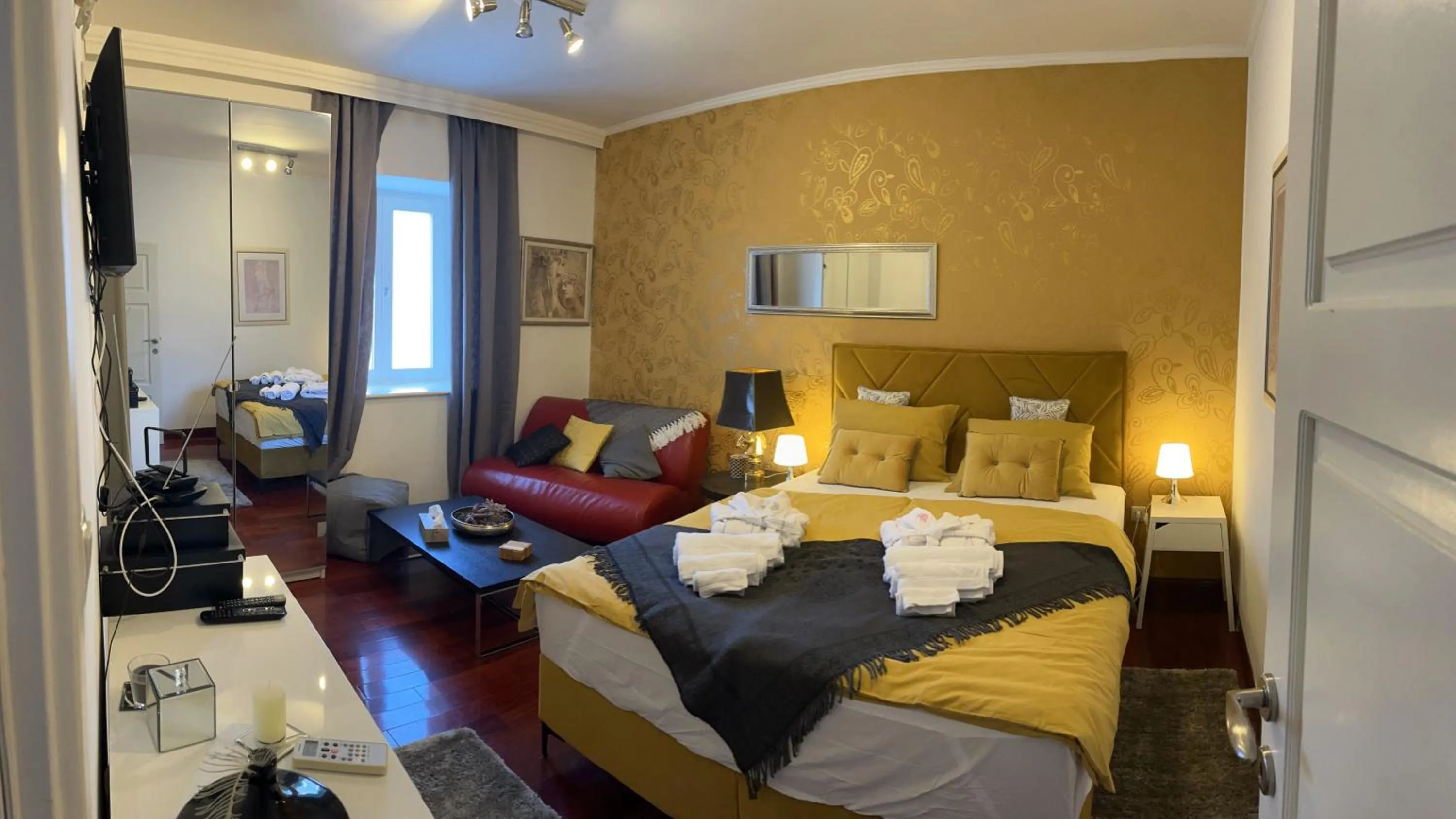 Photo of the whole room, Bed in Studio Apartment Sofia - Poreč Old Town Quiet Oasis with FREE parking