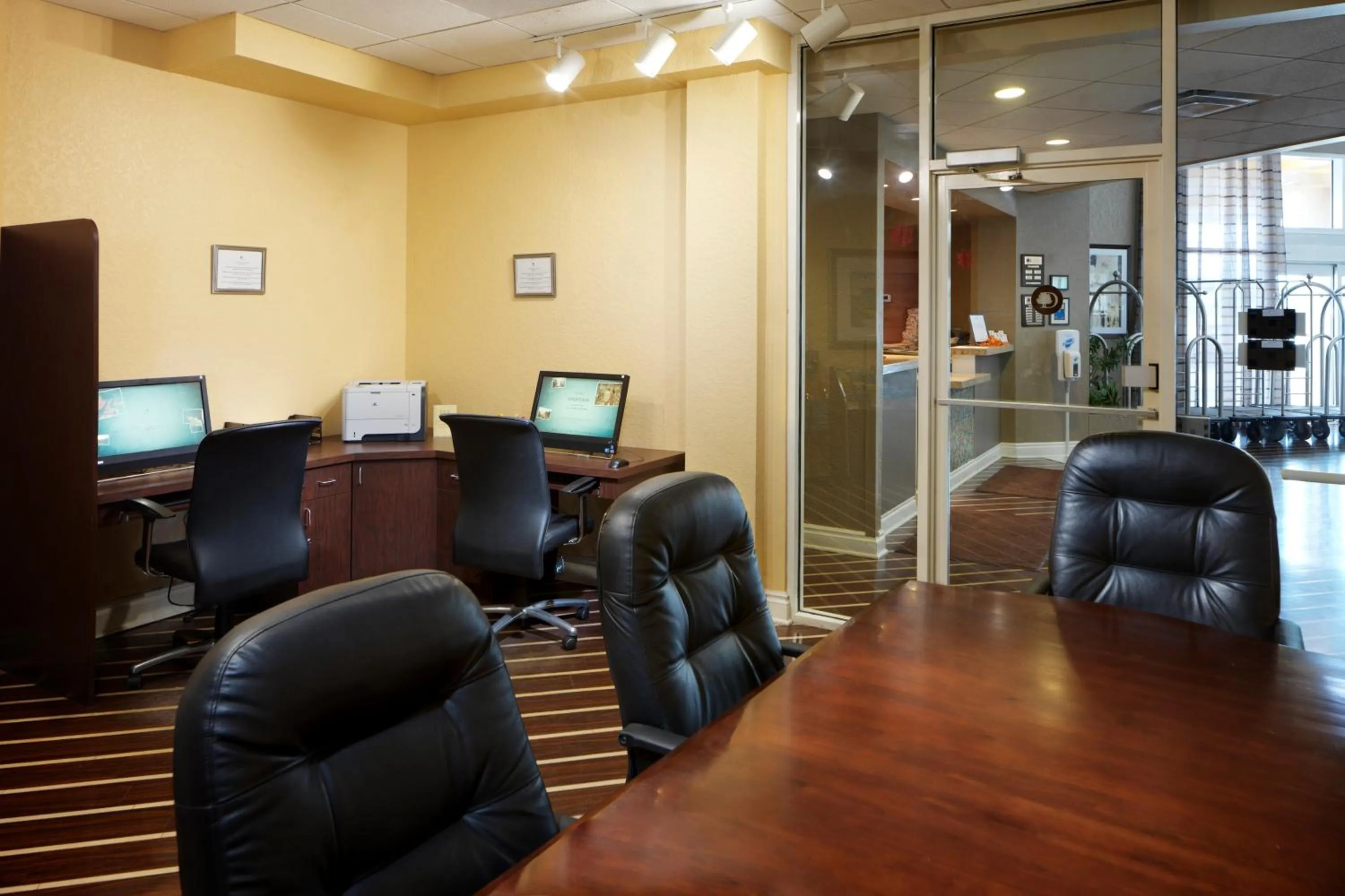 Business facilities in DoubleTree Suites by Hilton Melbourne Beach Oceanfront