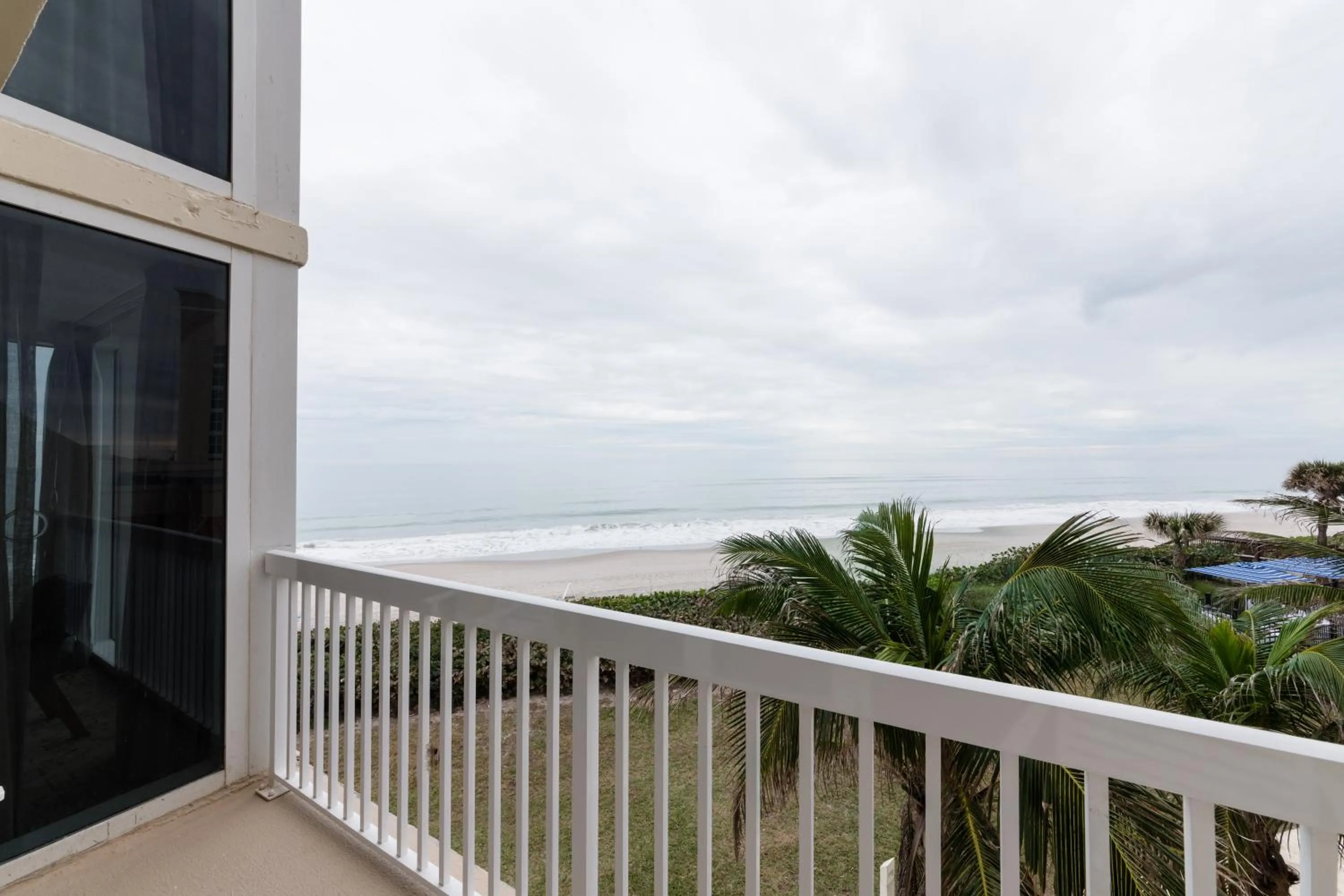 Sea view in DoubleTree Suites by Hilton Melbourne Beach Oceanfront