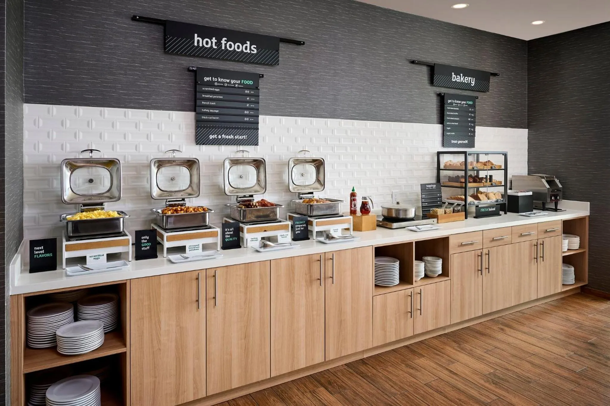 Restaurant/places to eat in Holiday Inn & Suites Oakville at Bronte by IHG