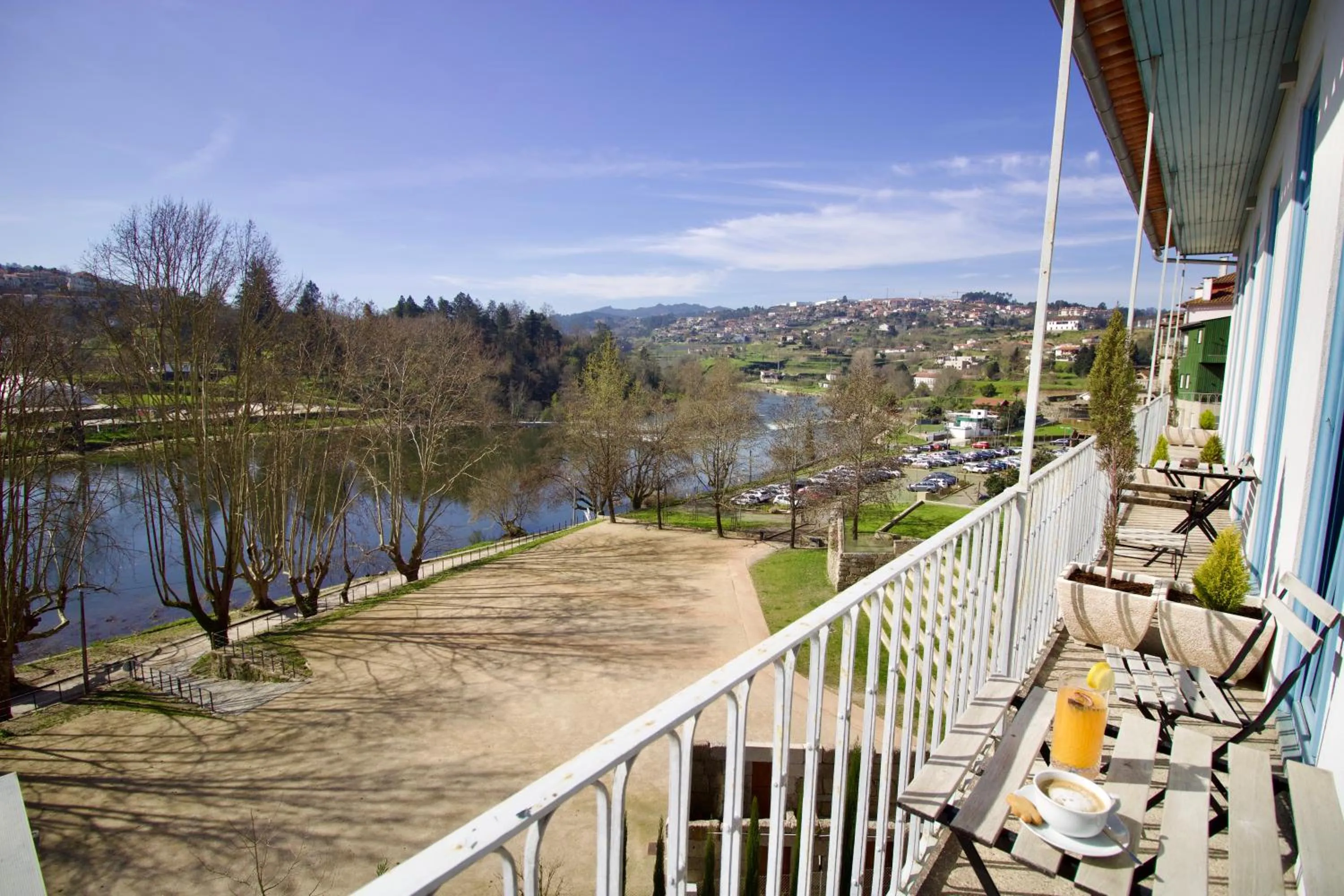 River view in Des Arts