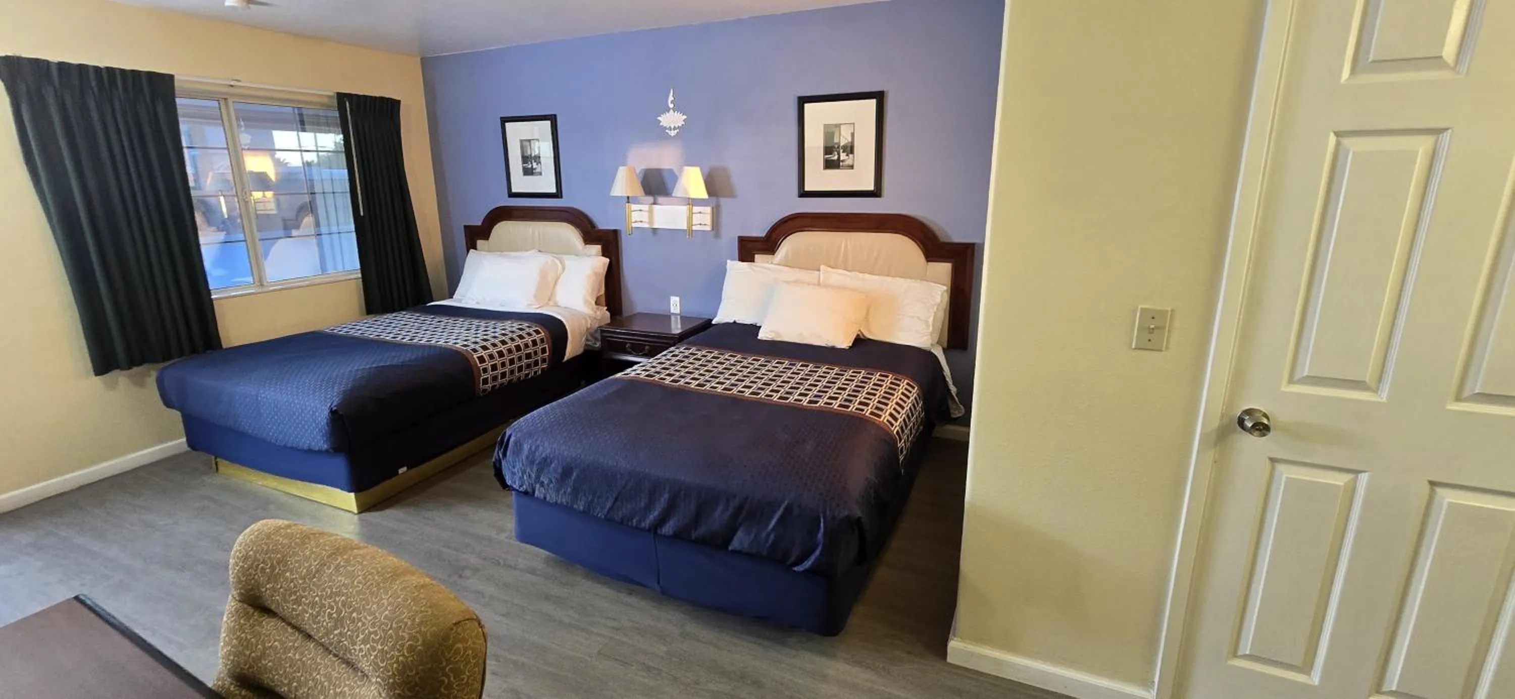 Bed in Rodeway Inn & Suites Blythe I-10