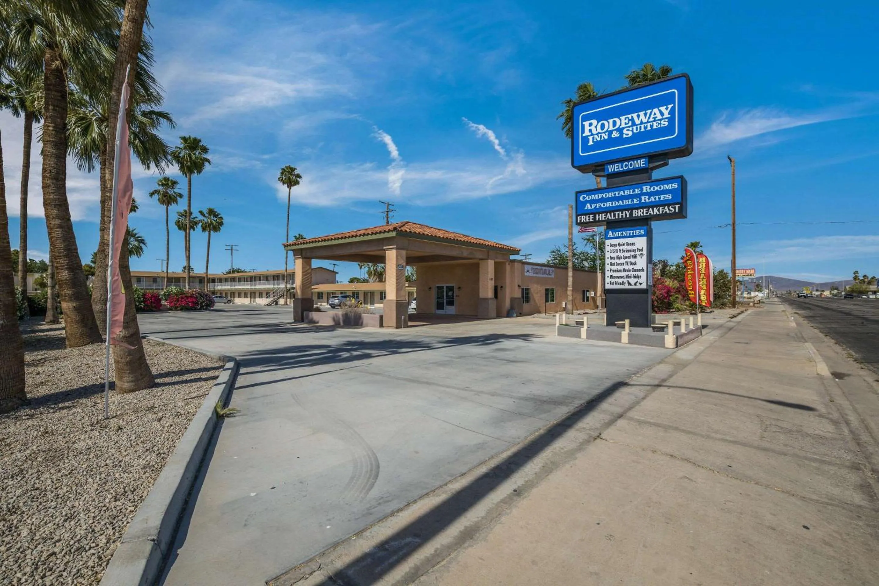 Property building in Rodeway Inn & Suites Blythe I-10