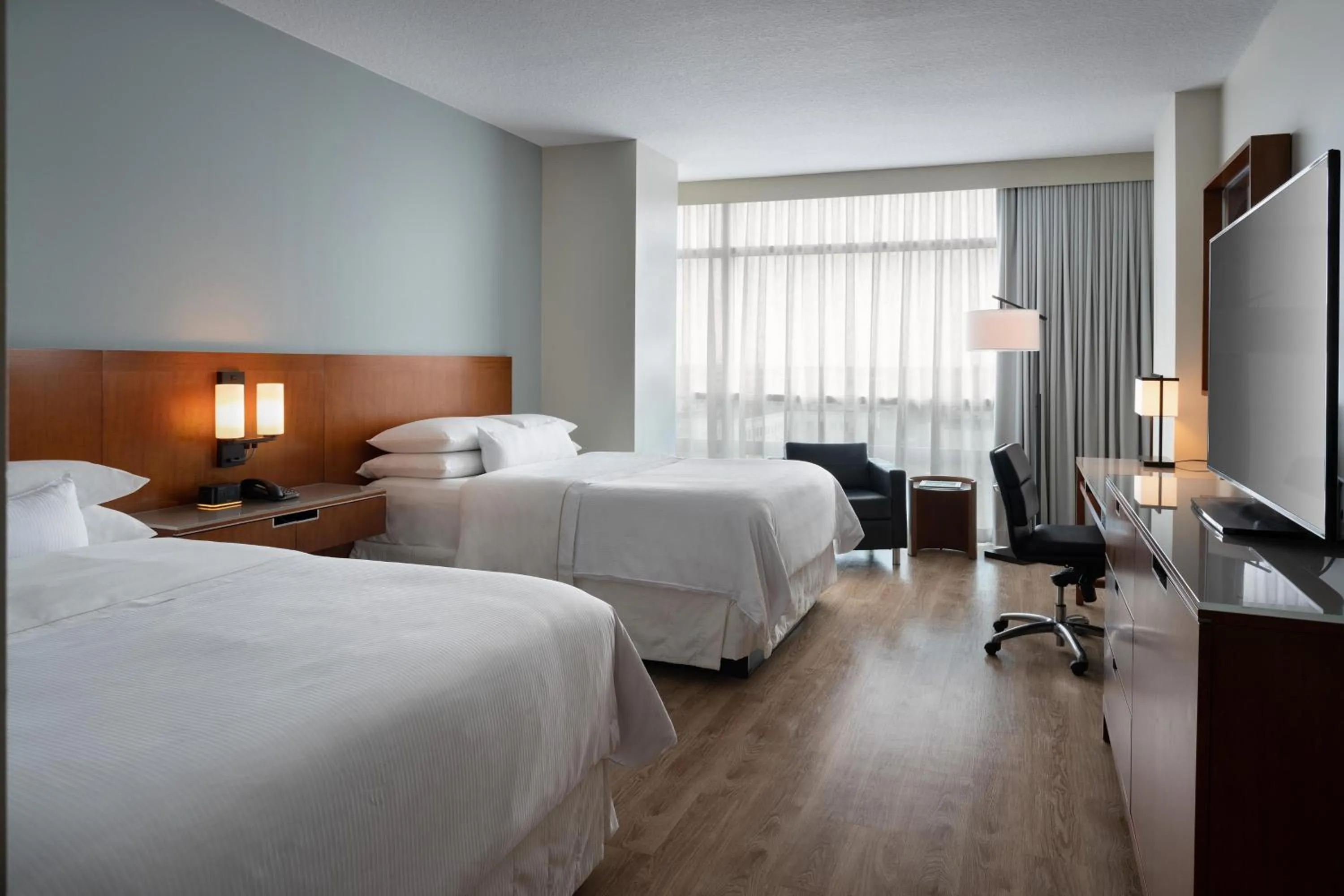 Photo of the whole room, Bed in The Westin Lake Mary, Orlando North