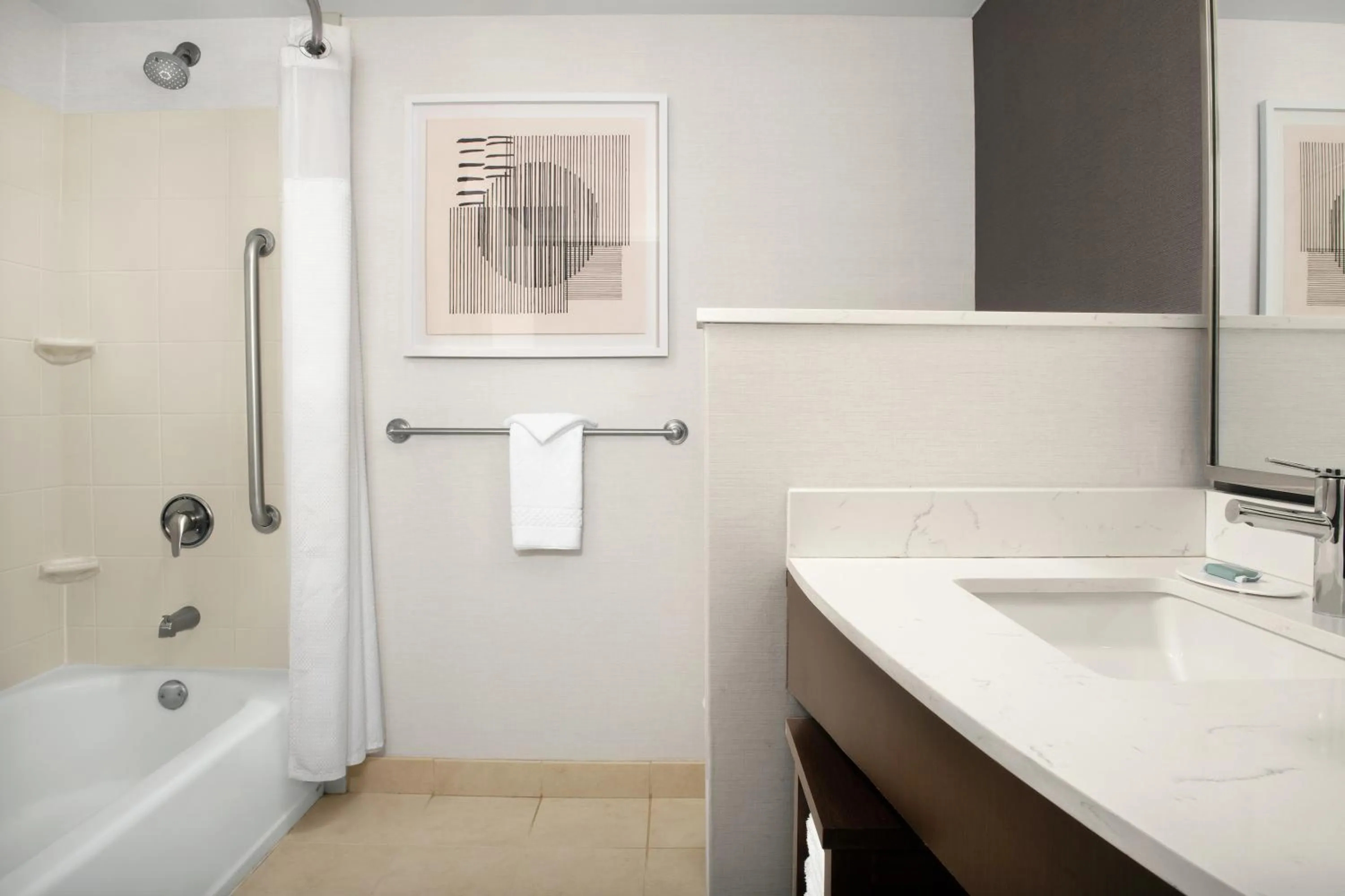 Bathroom in Courtyard Jacksonville Flagler Center