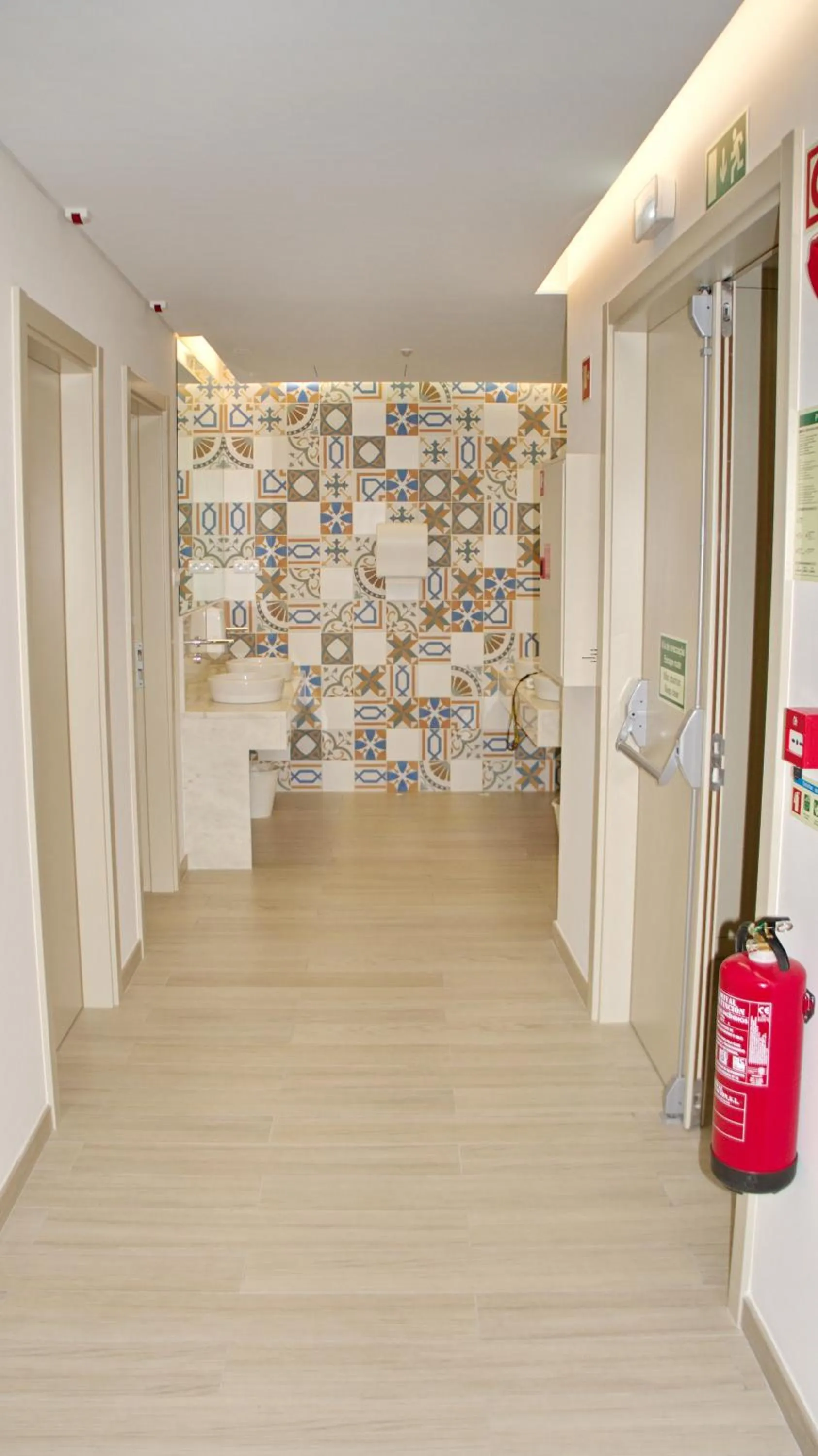 Area and facilities in Topcity Hostel & Suites