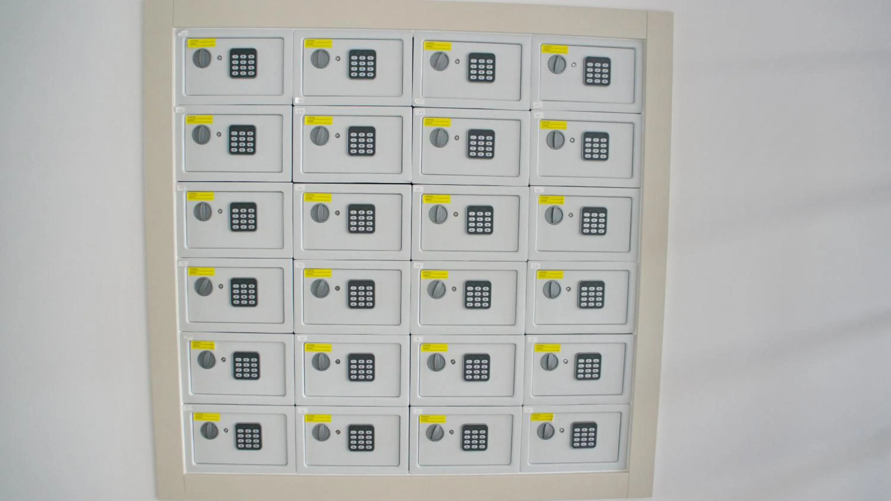 Topcity Hostel & Suites