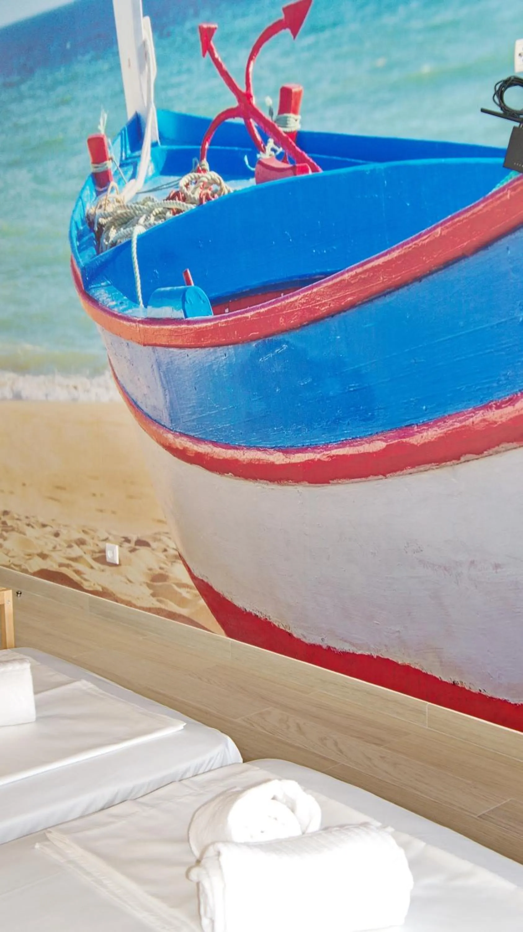 Topcity Hostel & Suites