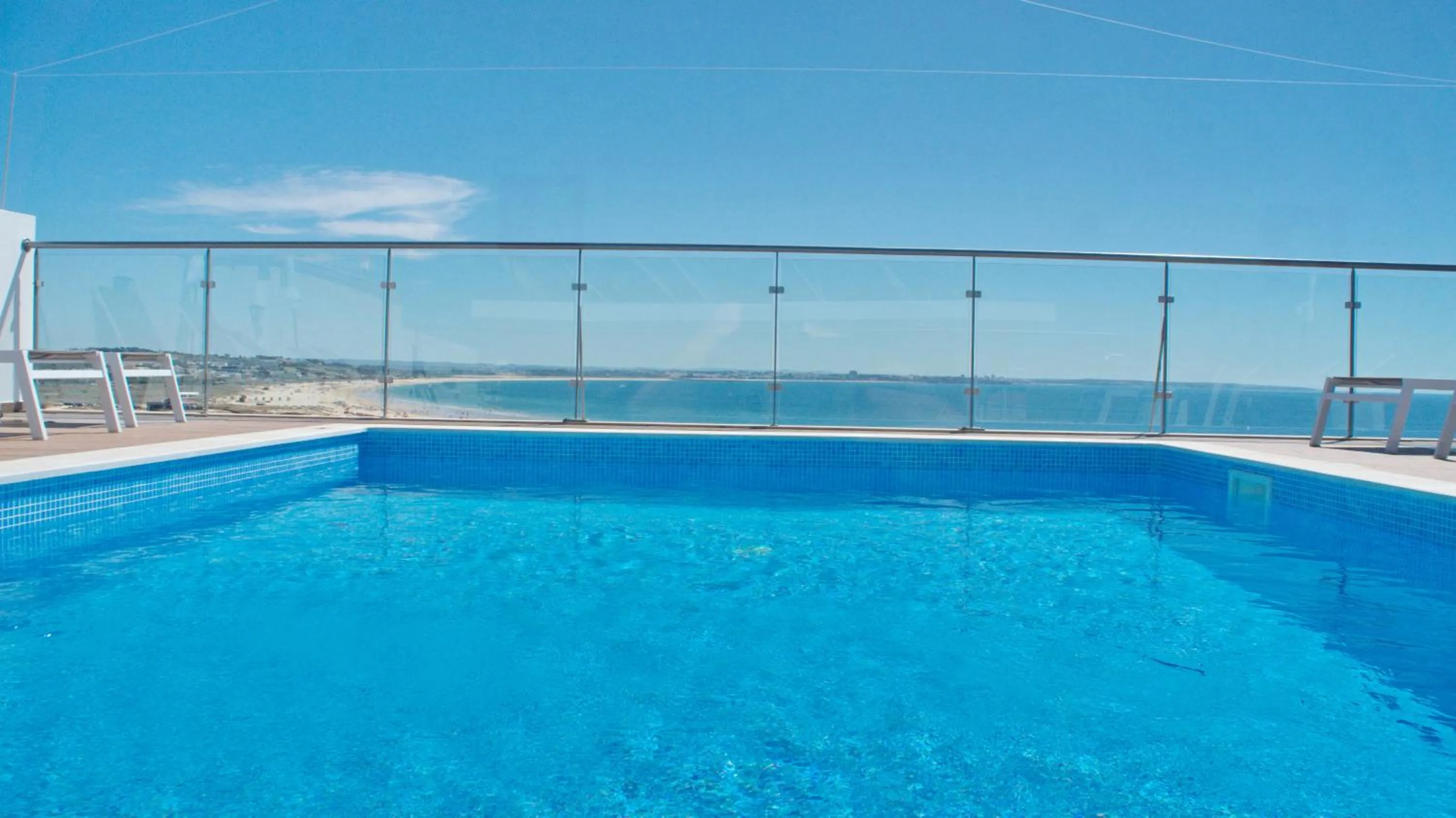 Topcity Hostel & Suites