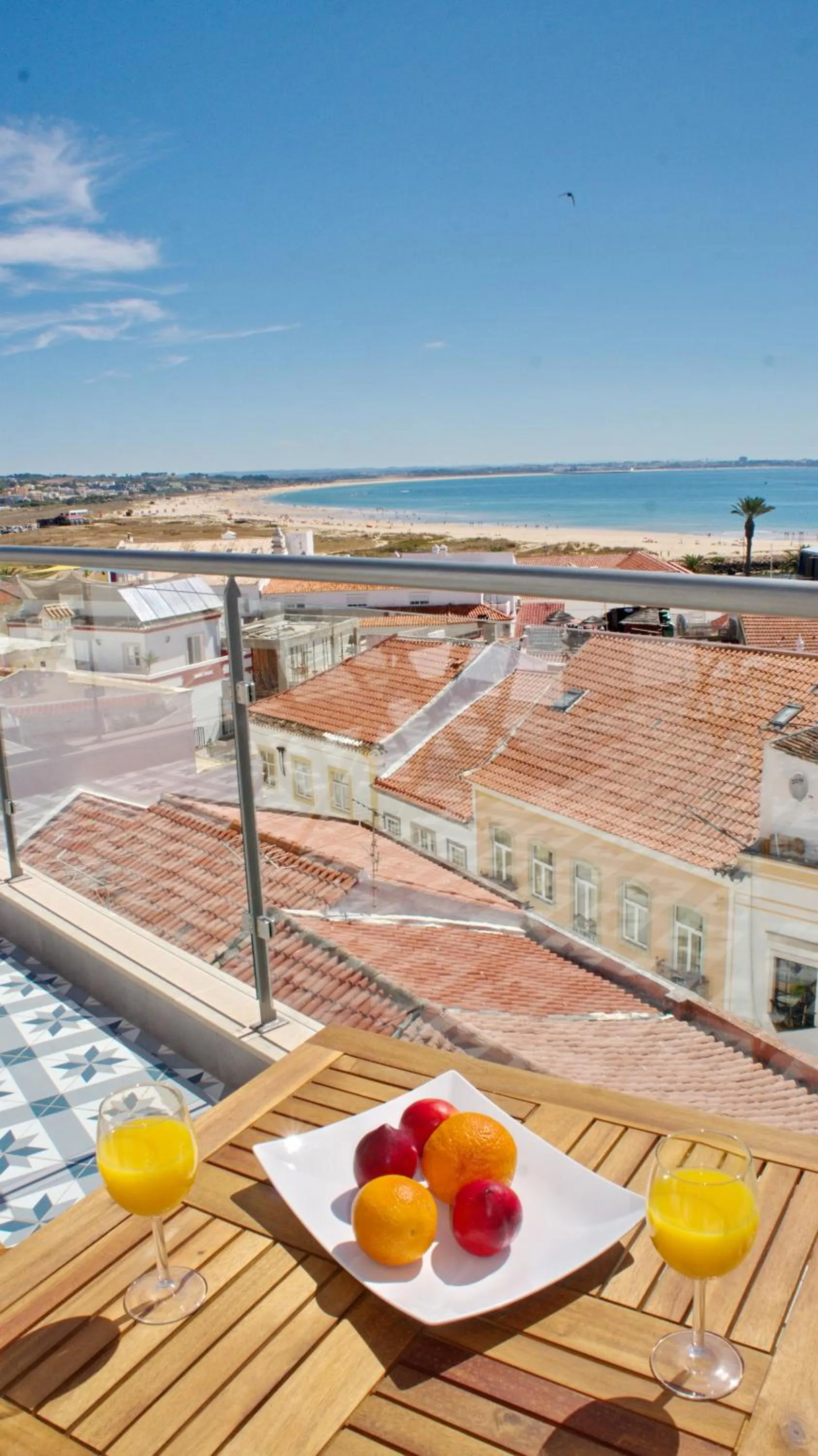 Topcity Hostel & Suites