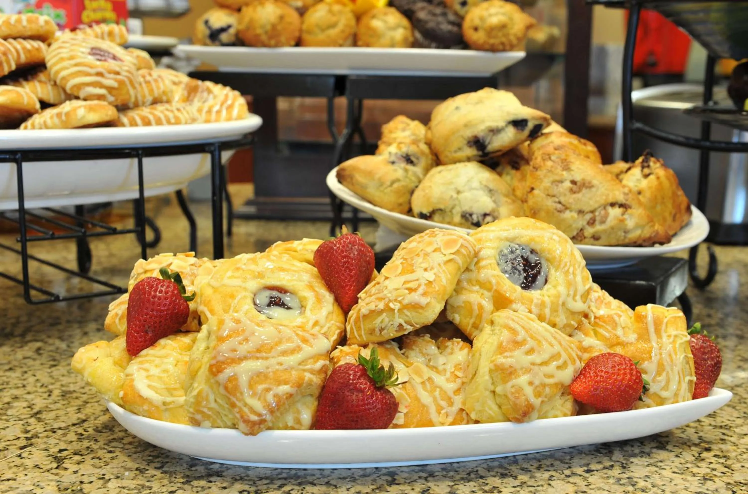 Breakfast in Homewood Suites by Hilton Mobile Airport-University Area