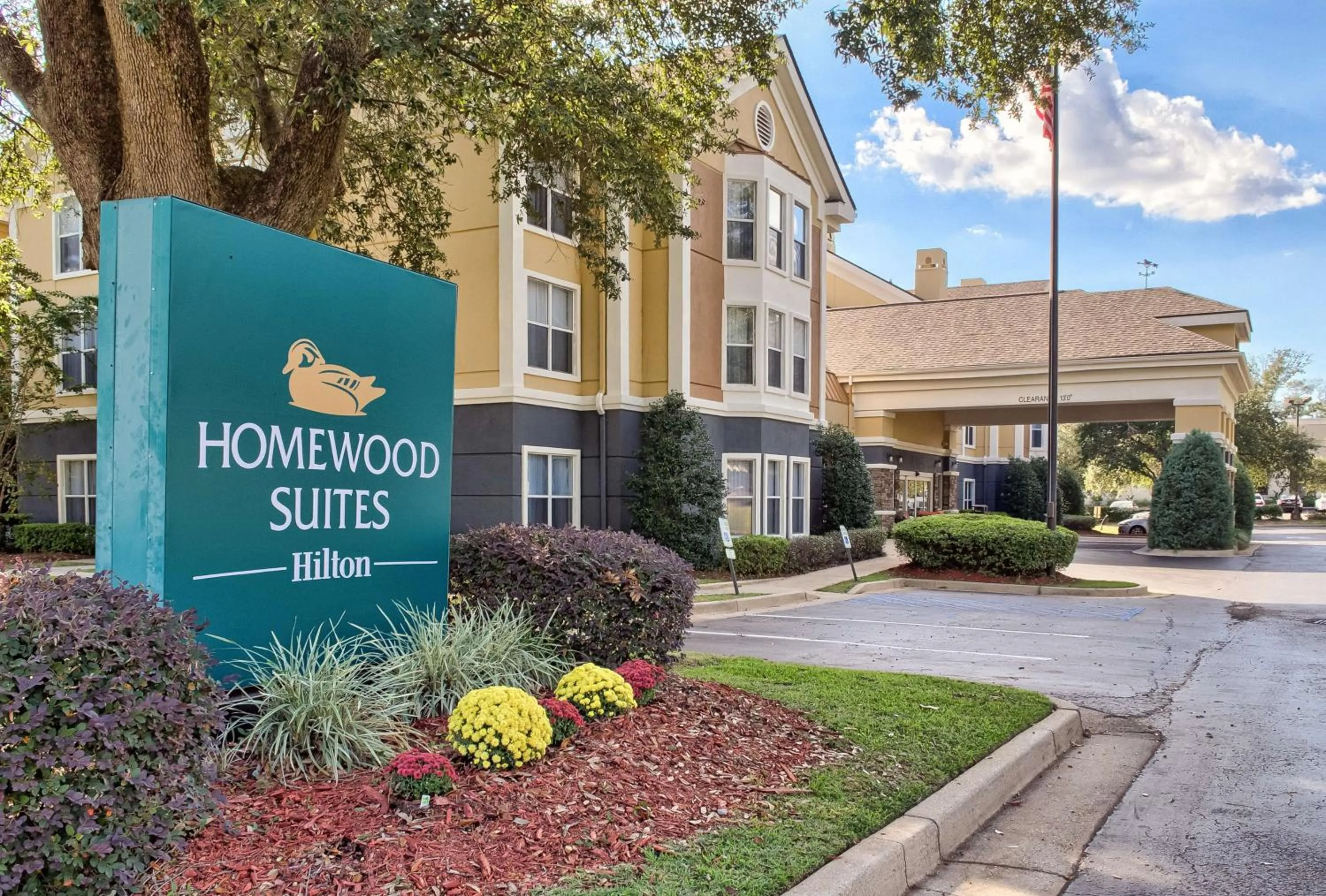 Property building in Homewood Suites by Hilton Mobile Airport-University Area