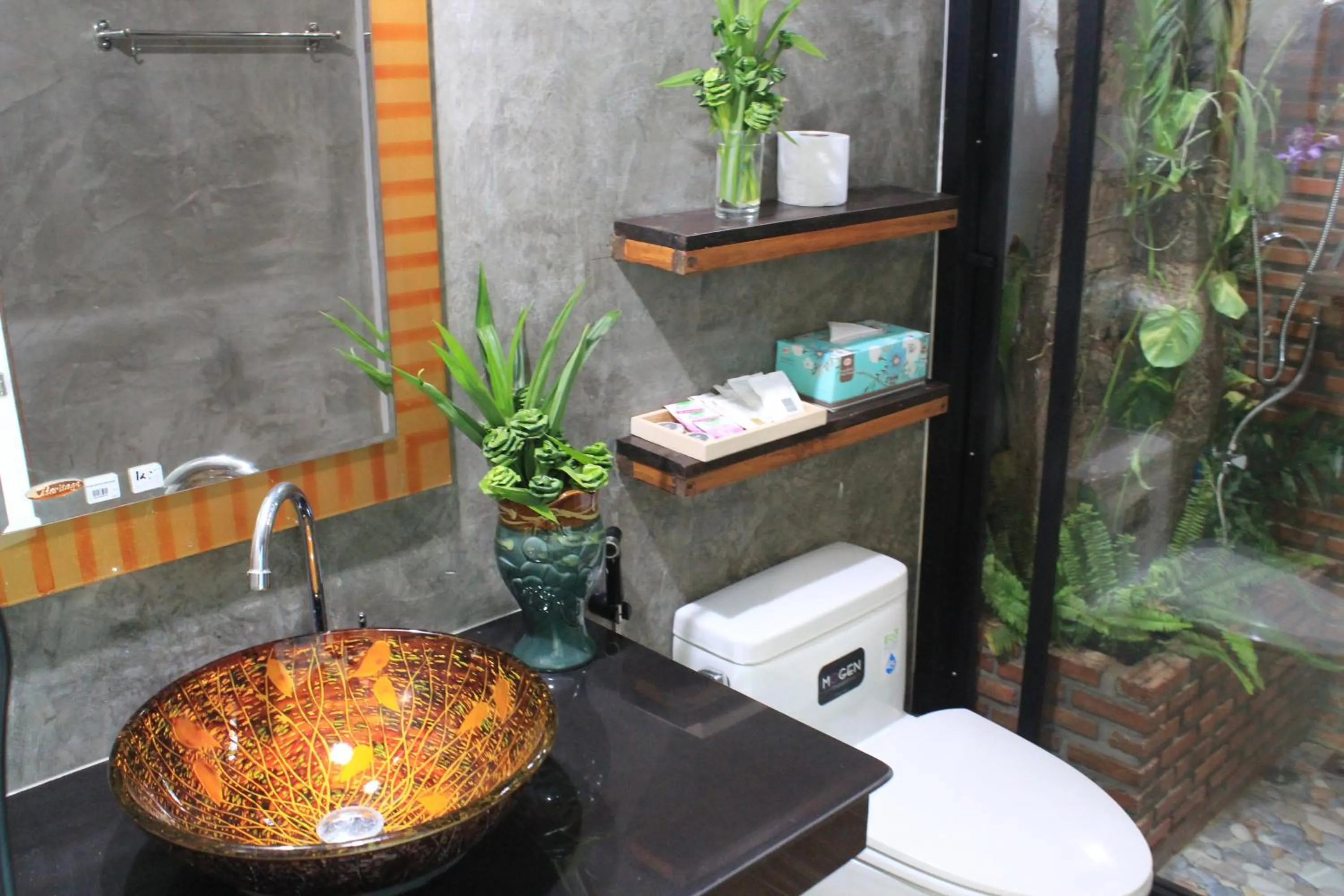 Toilet in Nan Rim Nam Resort