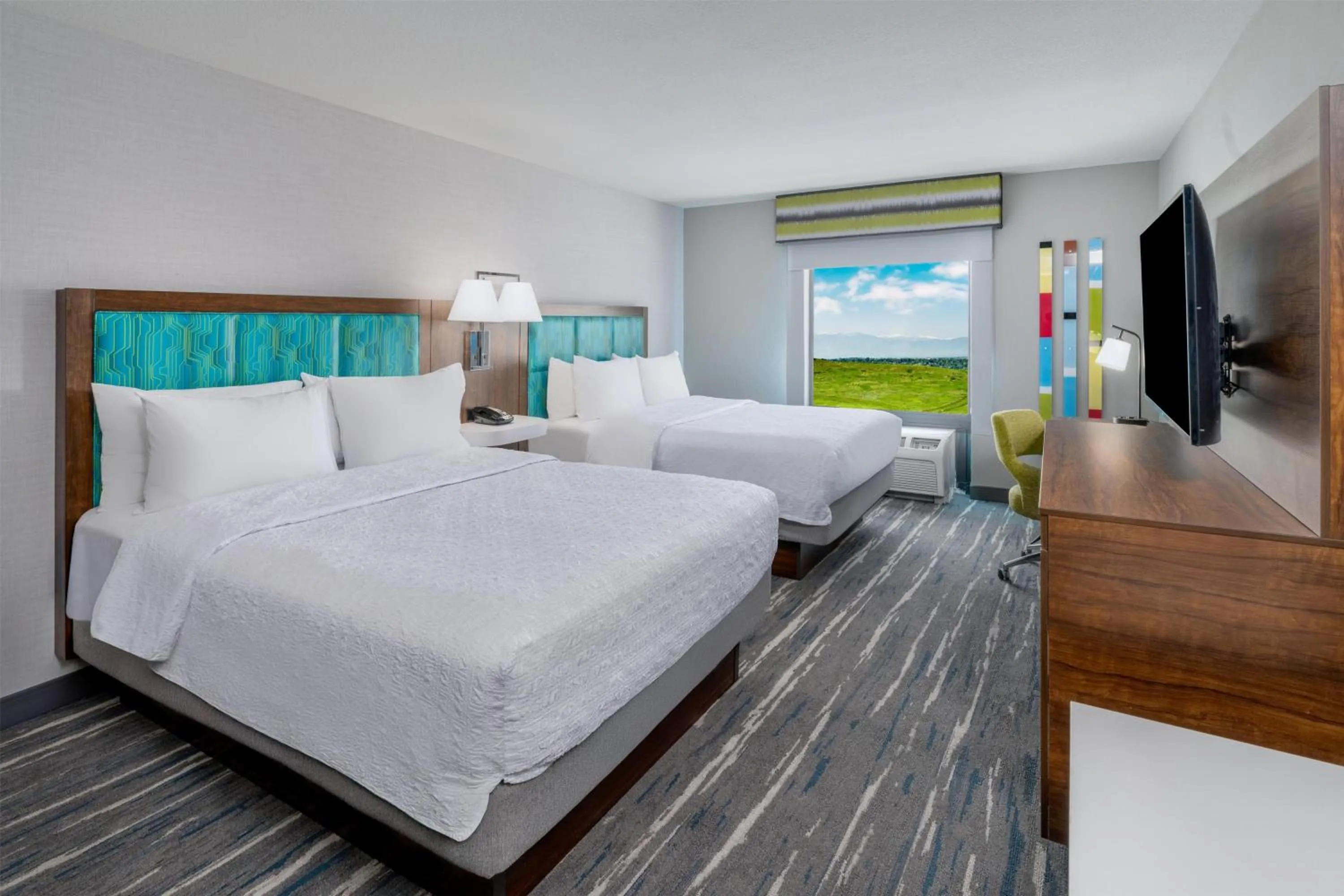 Bed in Hampton Inn Sheridan