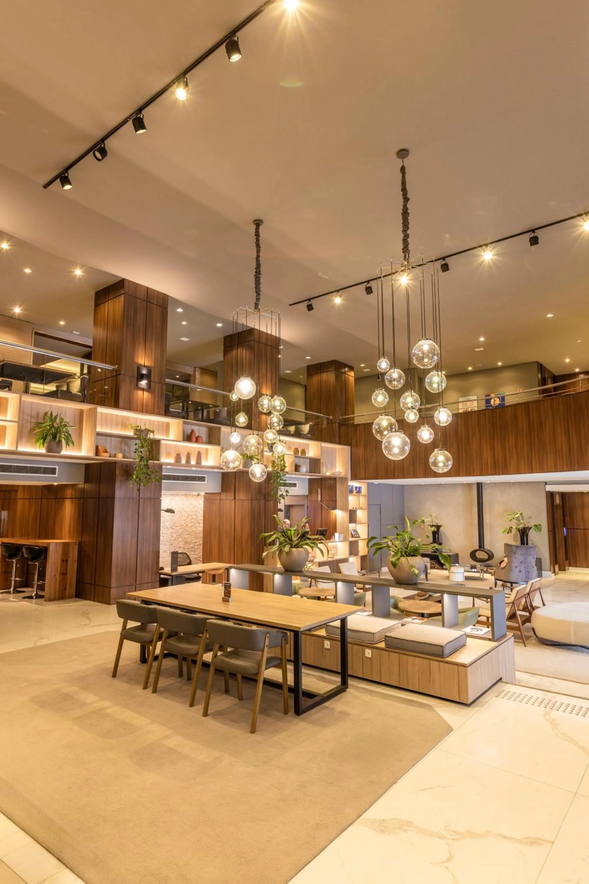 Lobby or reception in Grand Mercure Curitiba Rayon