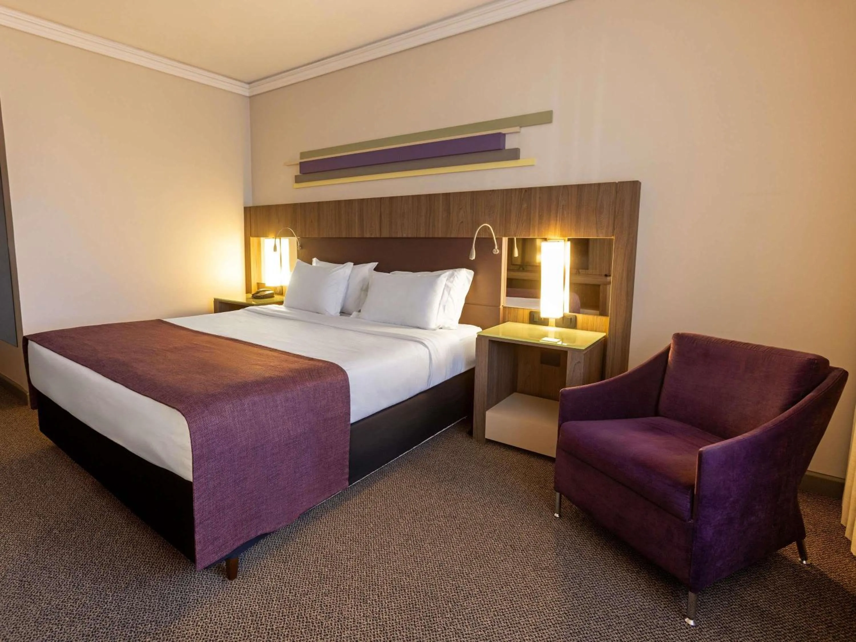 Bedroom, Bed in Grand Mercure Curitiba Rayon