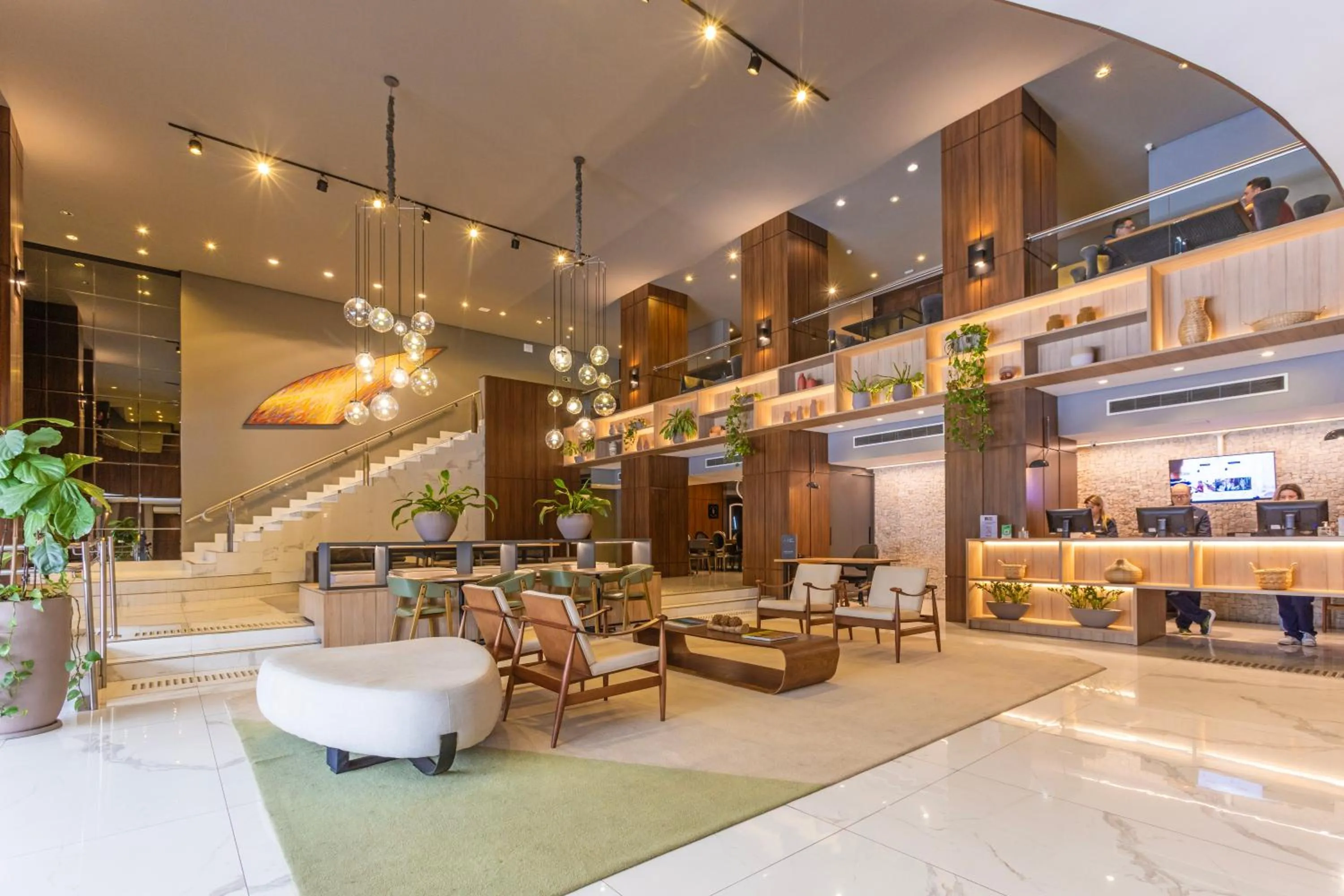 Lobby or reception in Grand Mercure Curitiba Rayon