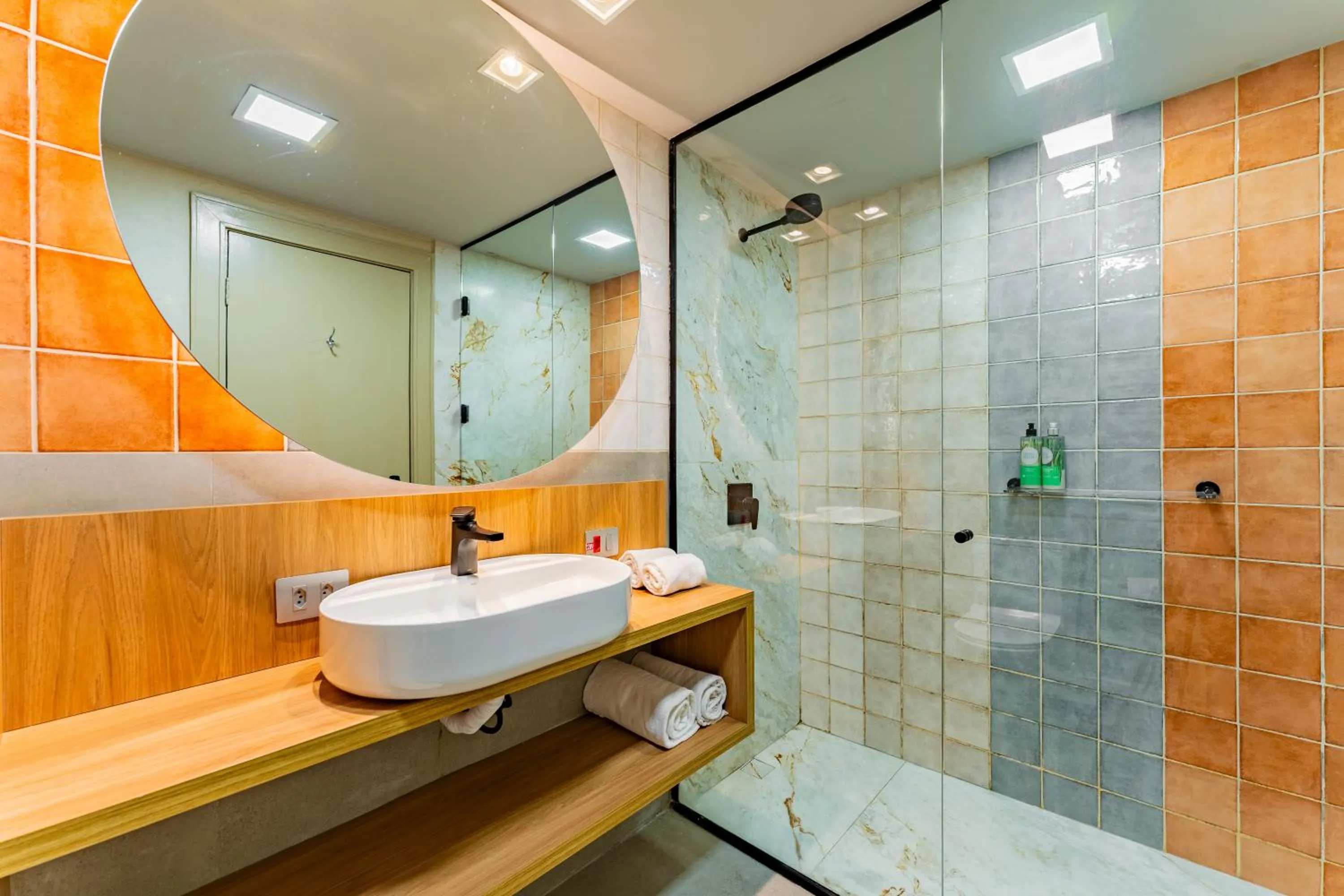 Shower in Grand Mercure Curitiba Rayon