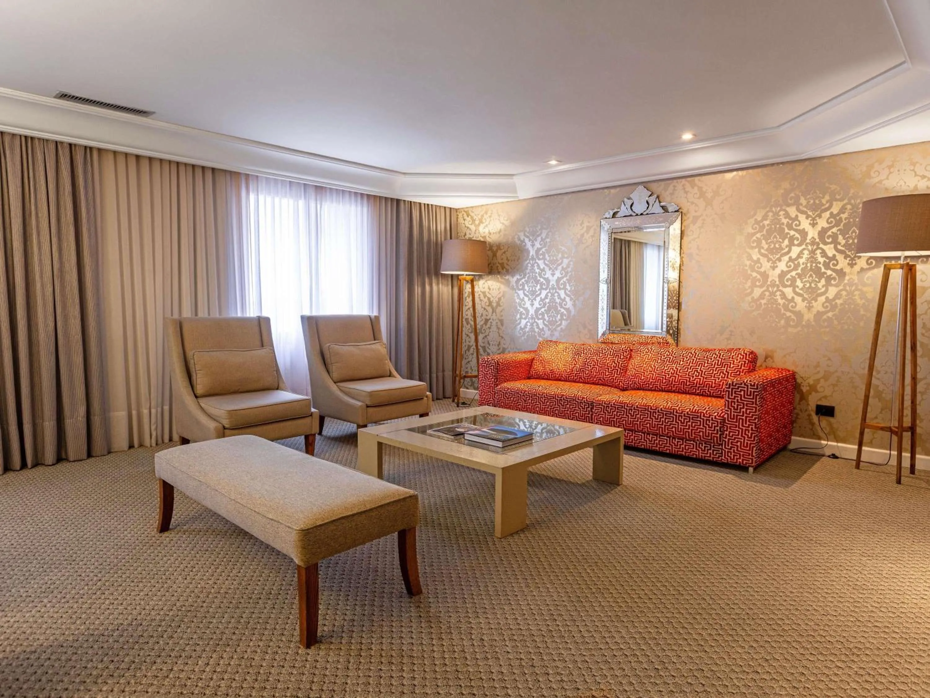 Bedroom in Grand Mercure Curitiba Rayon