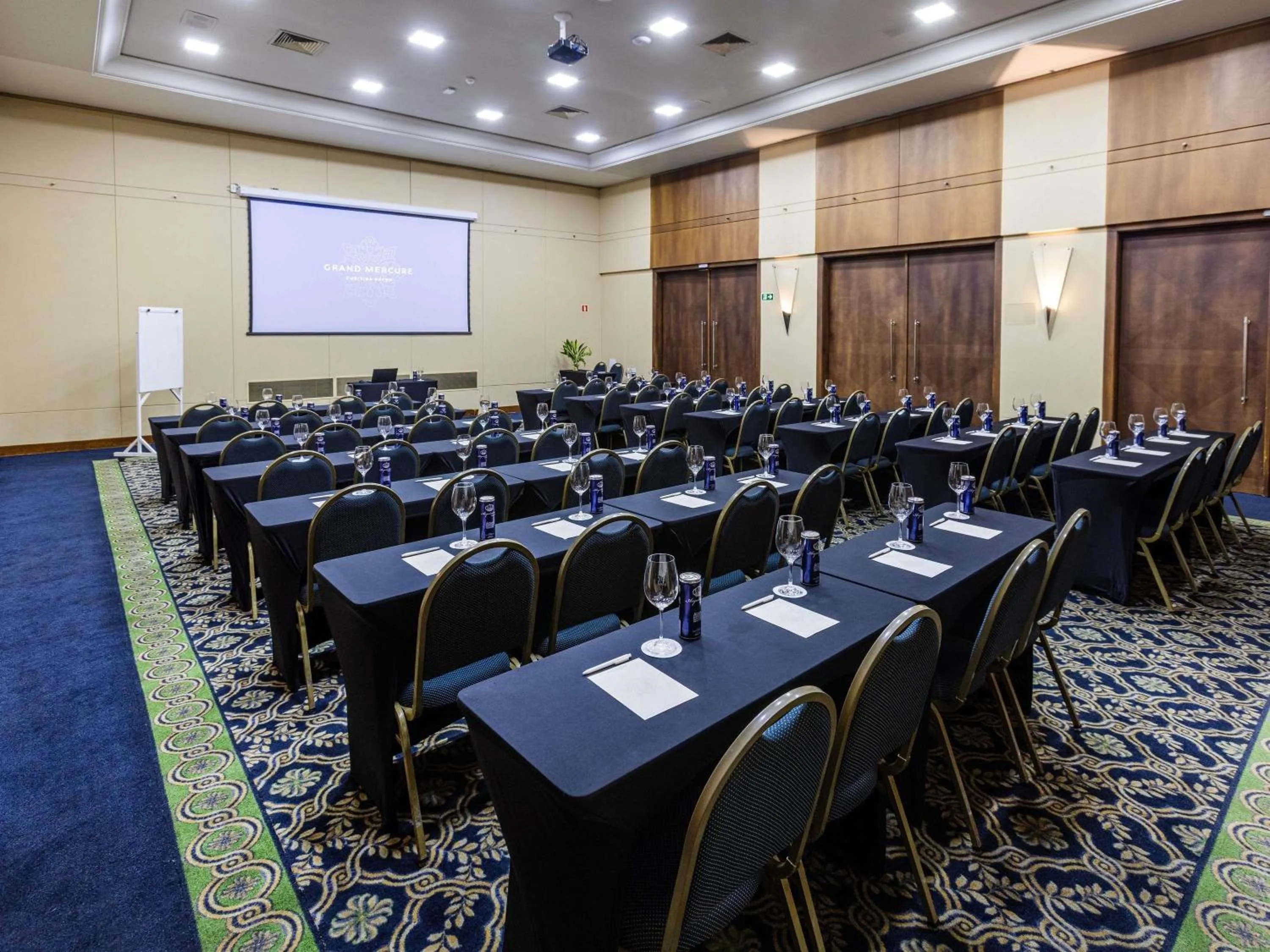 Meeting/conference room in Grand Mercure Curitiba Rayon