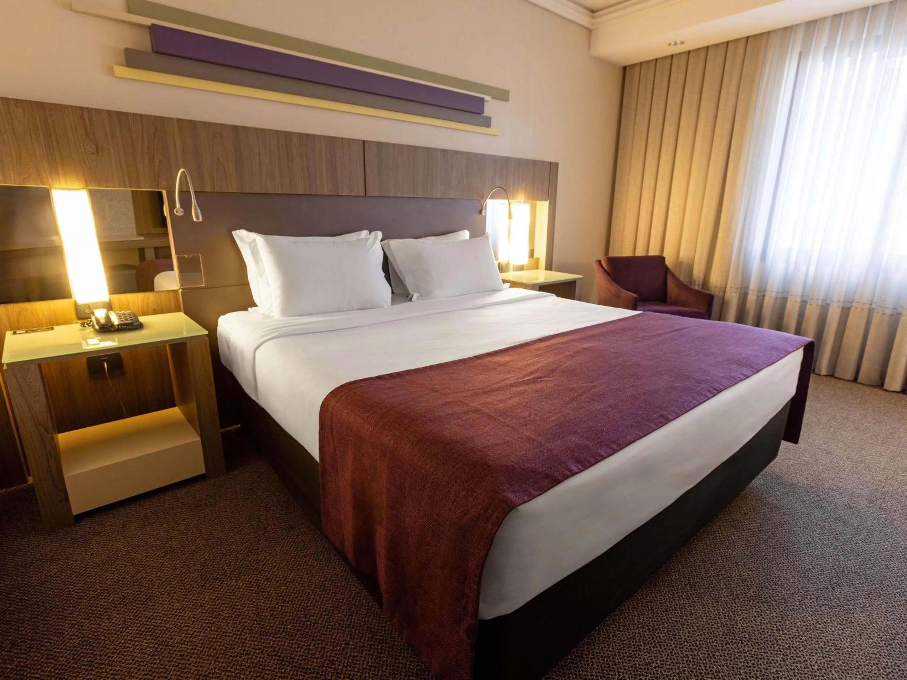 Bedroom, Bed in Grand Mercure Curitiba Rayon