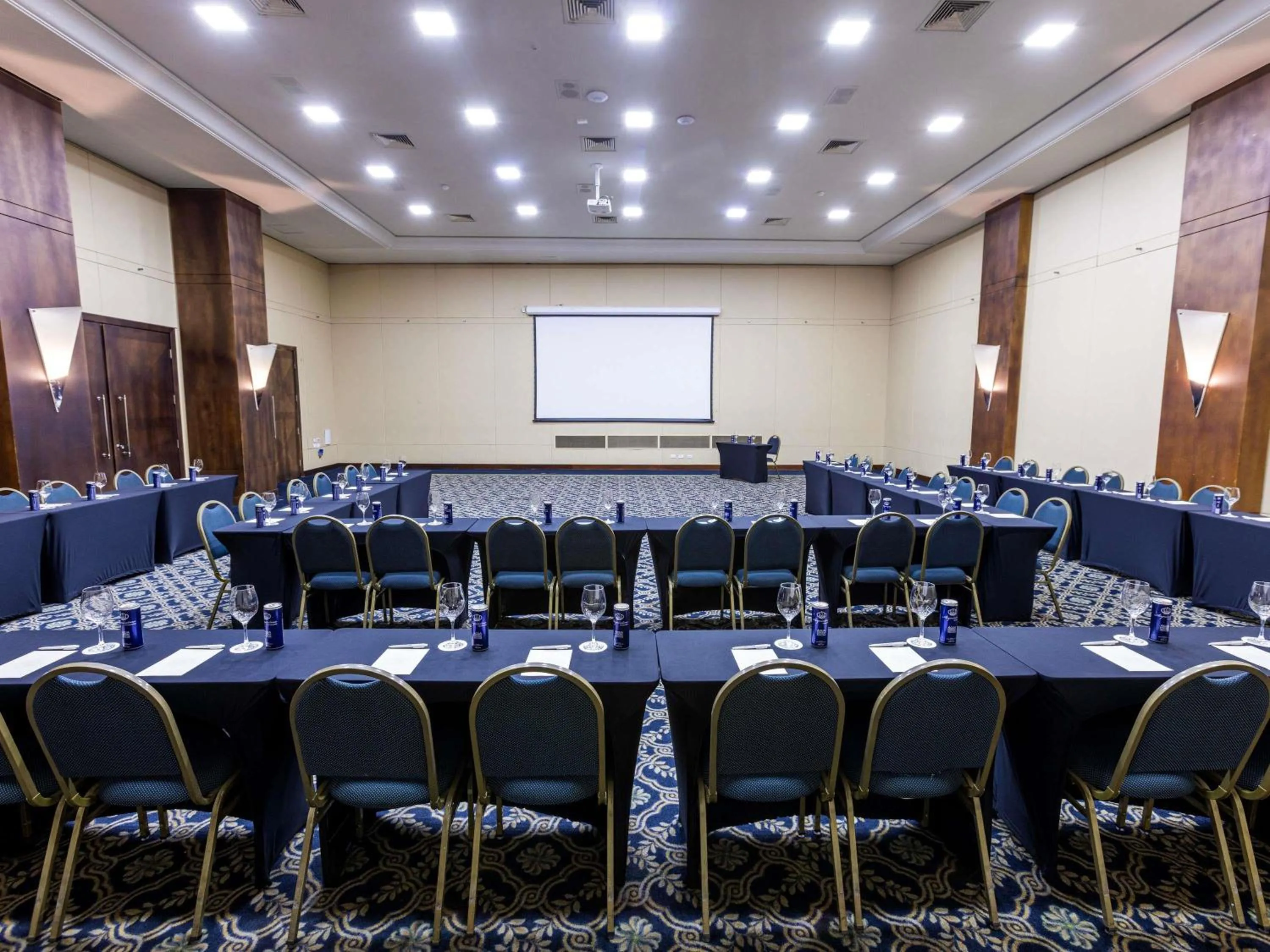 Meeting/conference room in Grand Mercure Curitiba Rayon