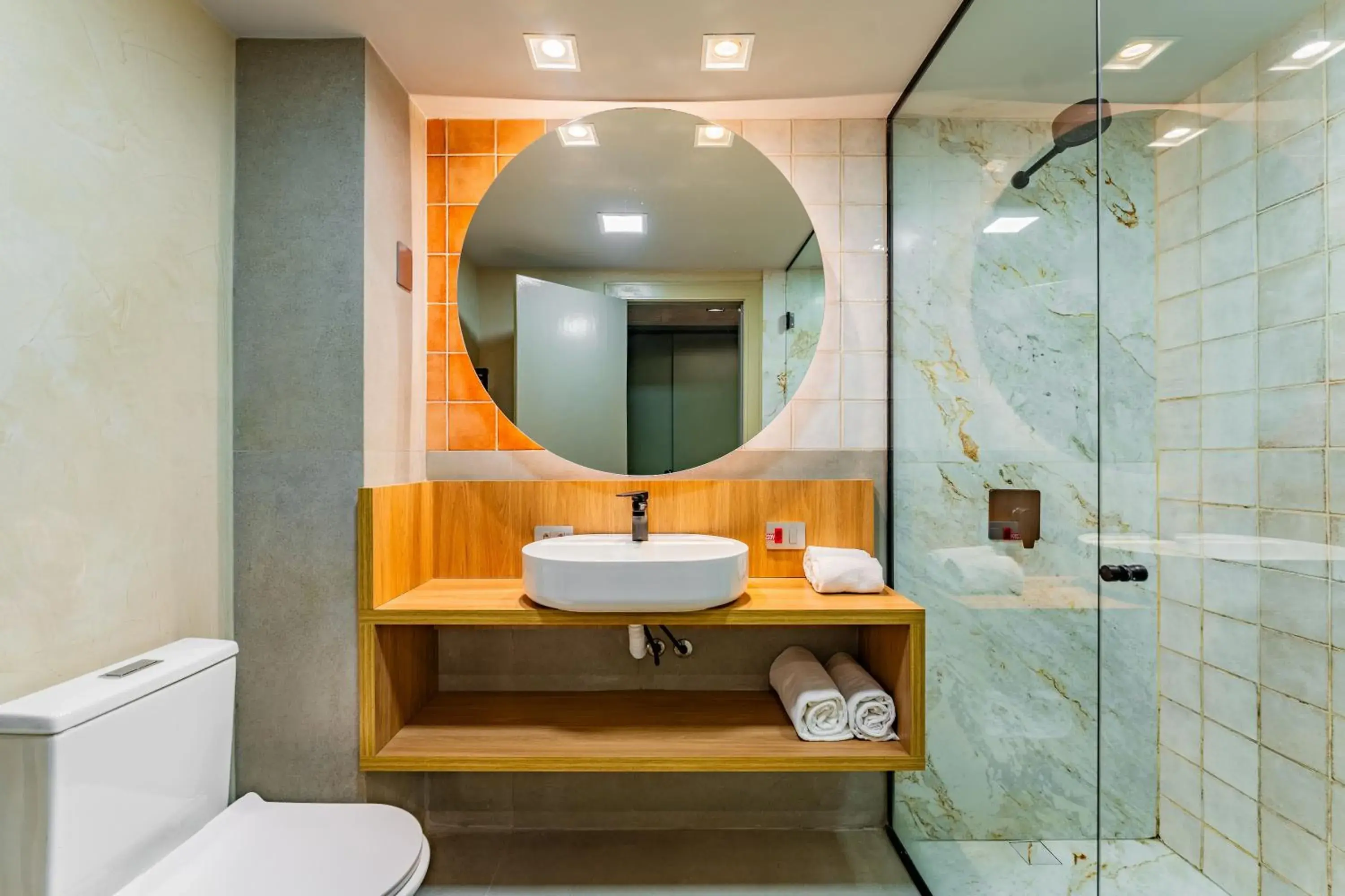 Adapted Premium Deluxe Double Room - single occupancy in Grand Mercure Curitiba Rayon Adapted Premium Deluxe Double Room - single occupancy in Grand Mercure Curitiba Rayon