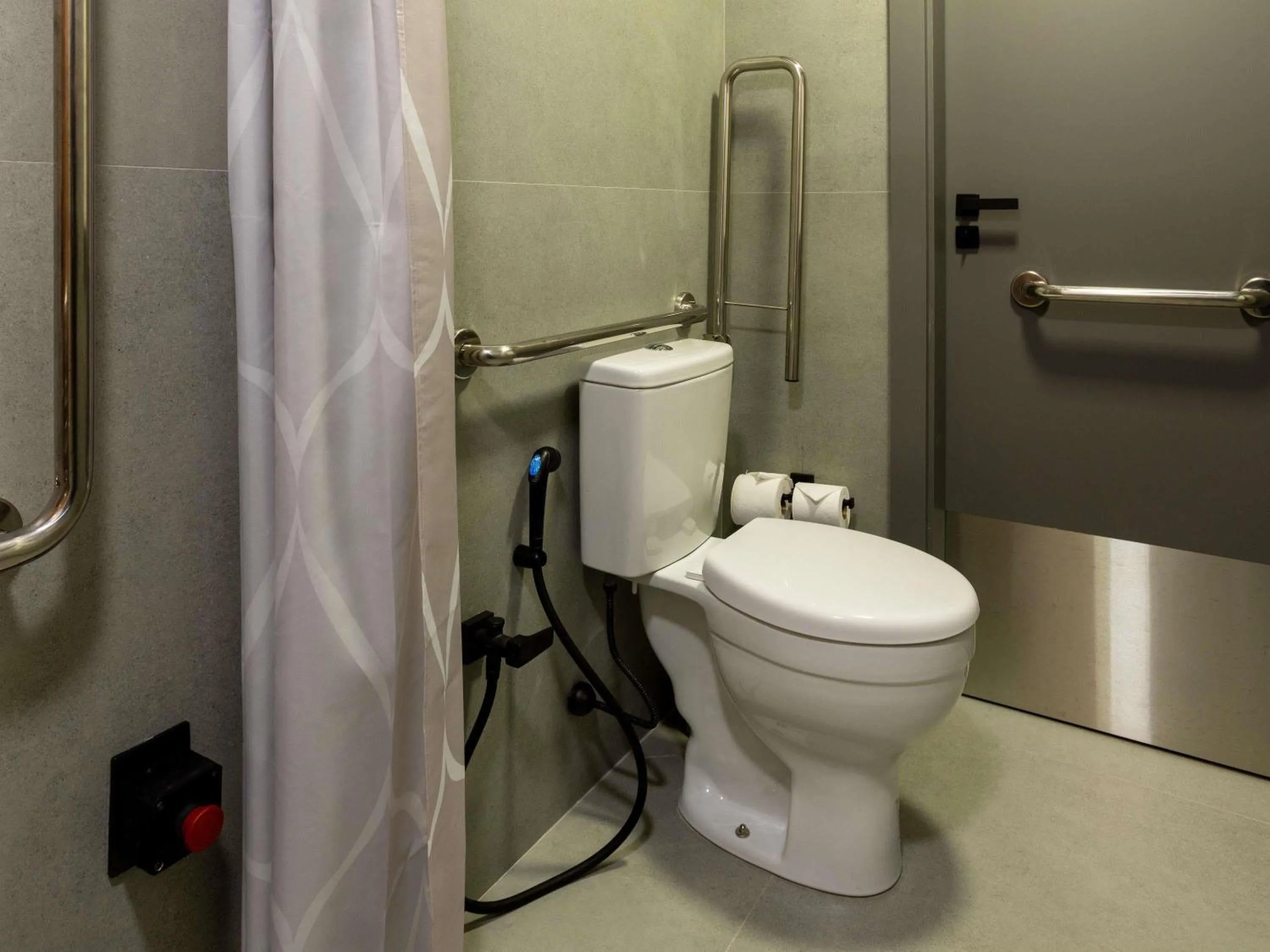 Bedroom in Grand Mercure Curitiba Rayon