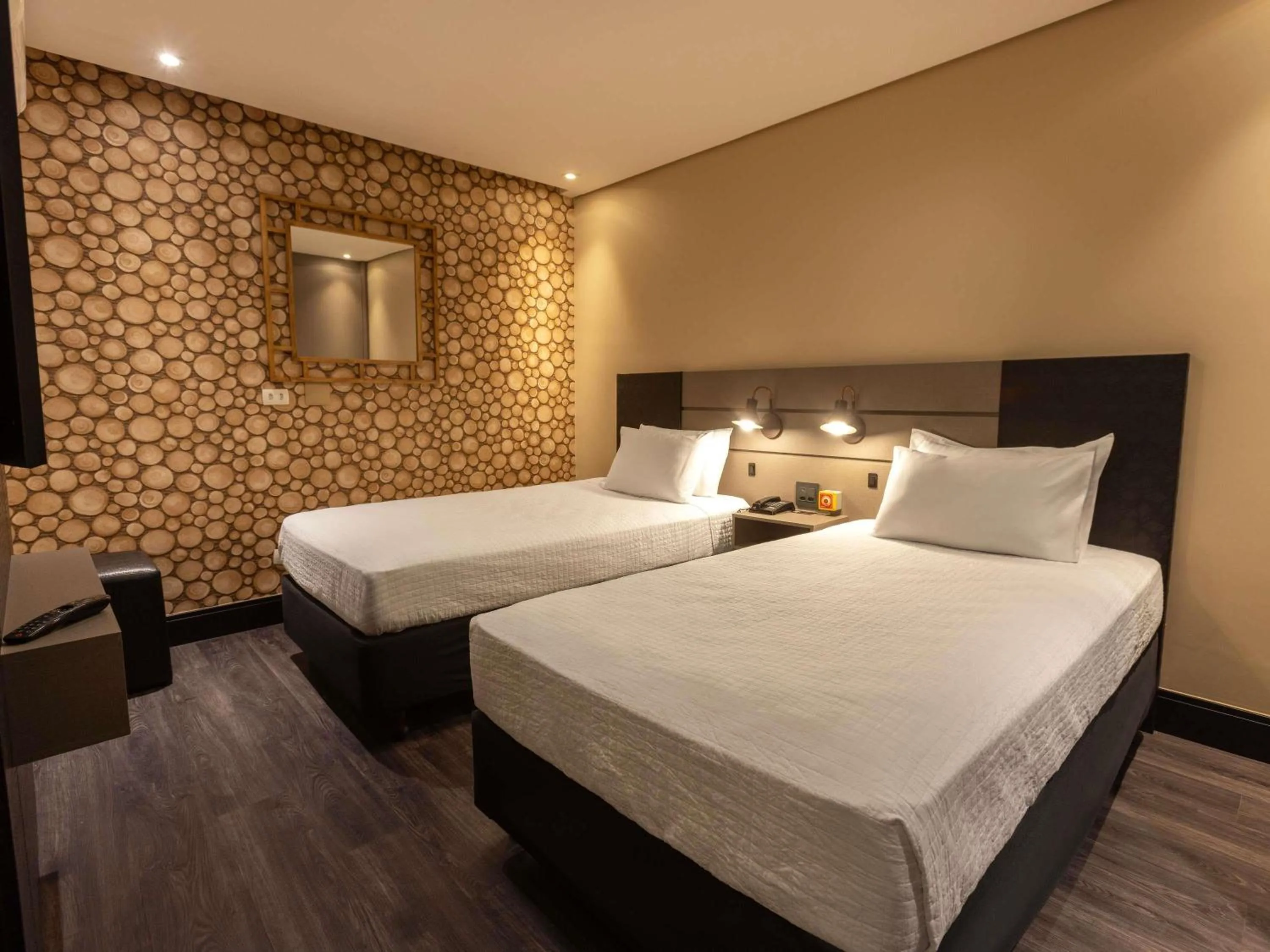 Bedroom, Bed in Grand Mercure Curitiba Rayon