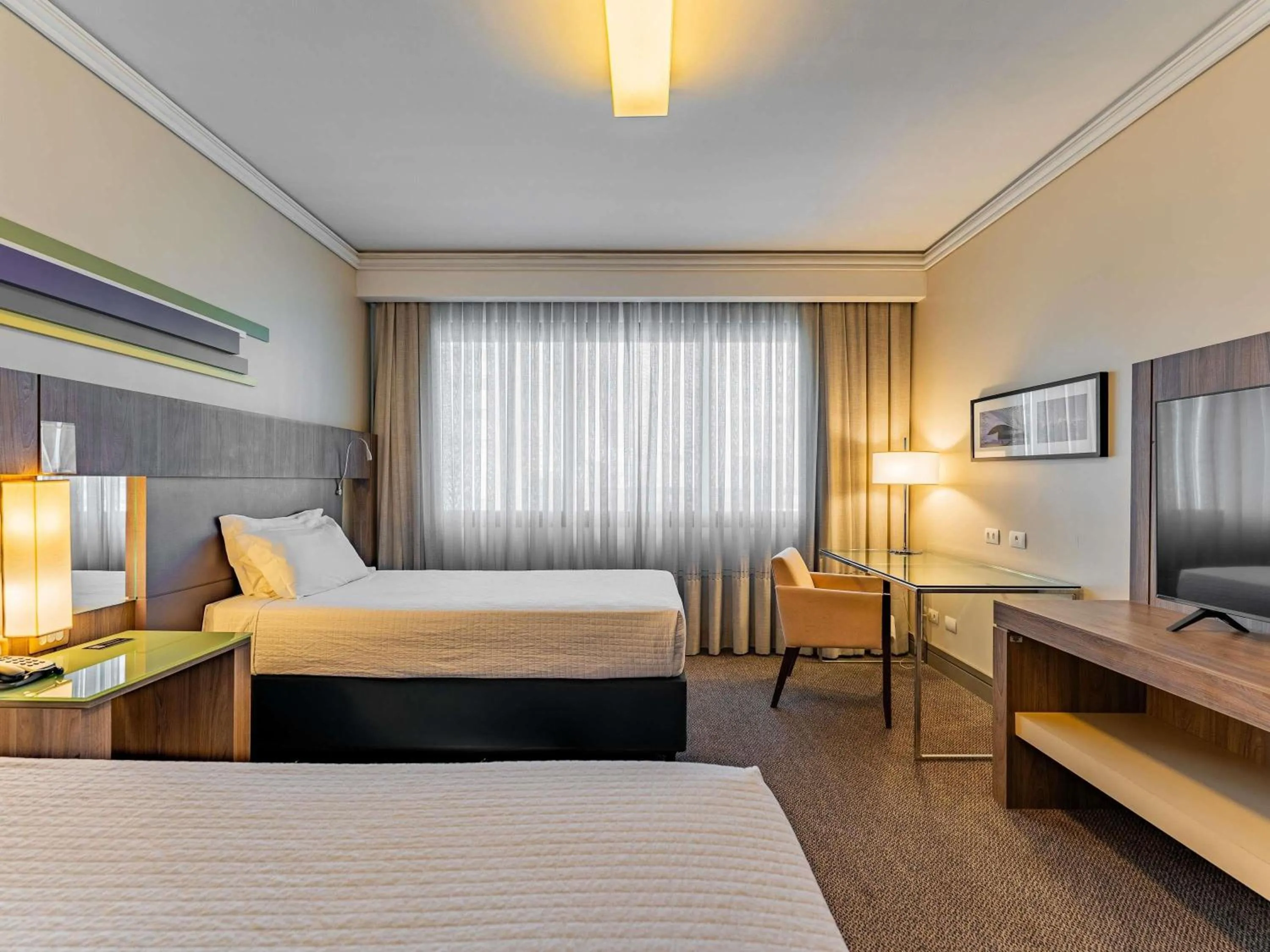 Bedroom, Bed in Grand Mercure Curitiba Rayon