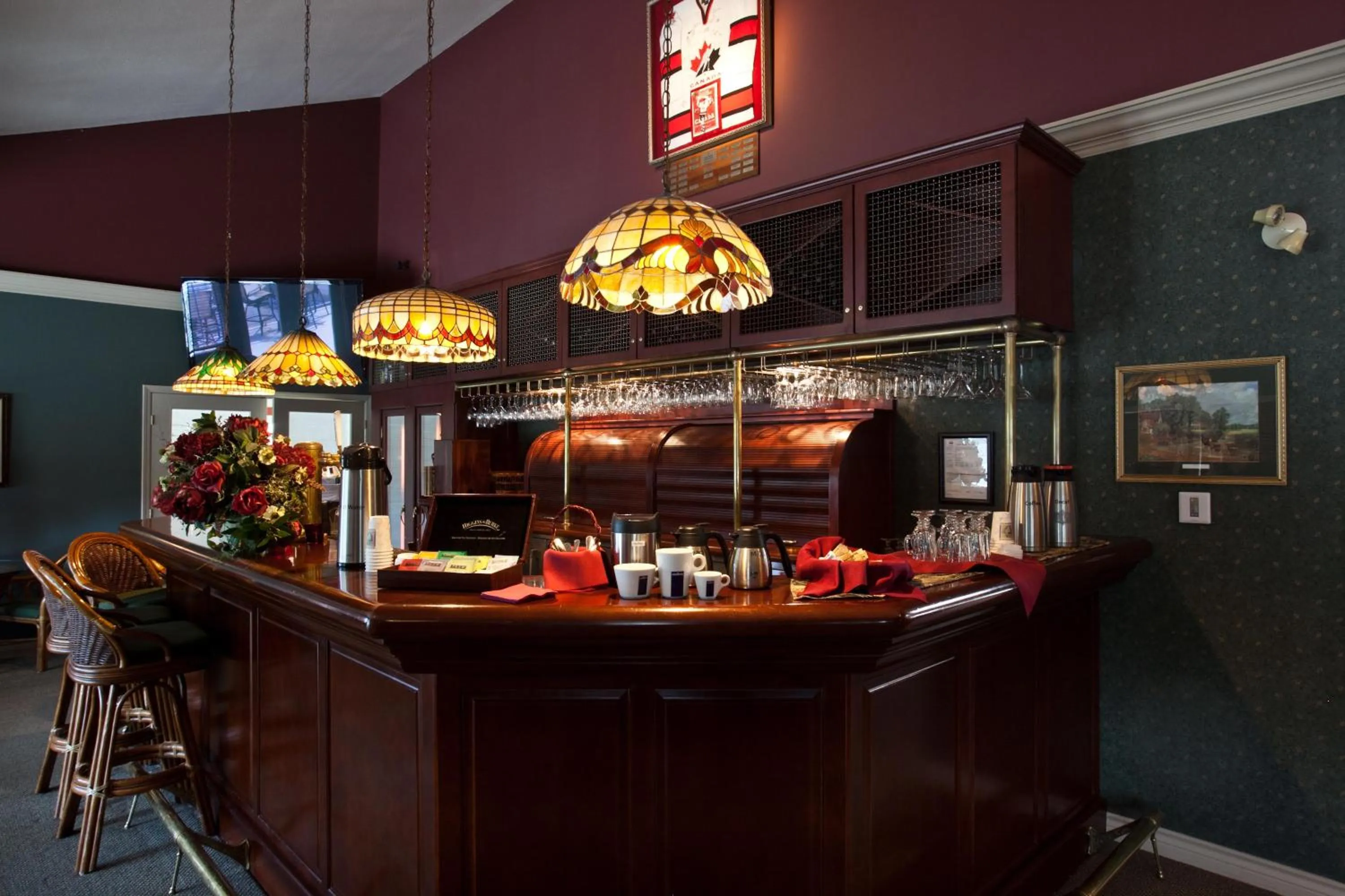 Restaurant/places to eat in South Thompson Inn & Conference Centre