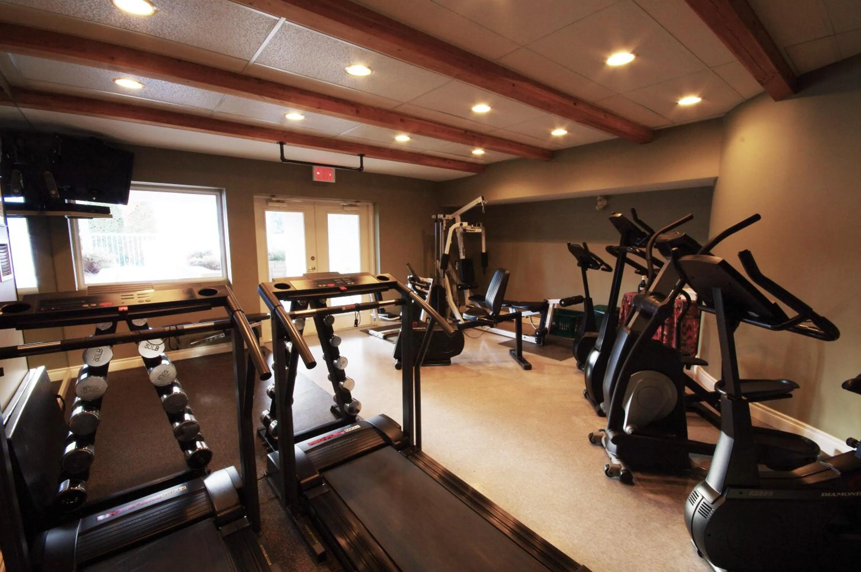 Fitness centre/facilities in South Thompson Inn & Conference Centre