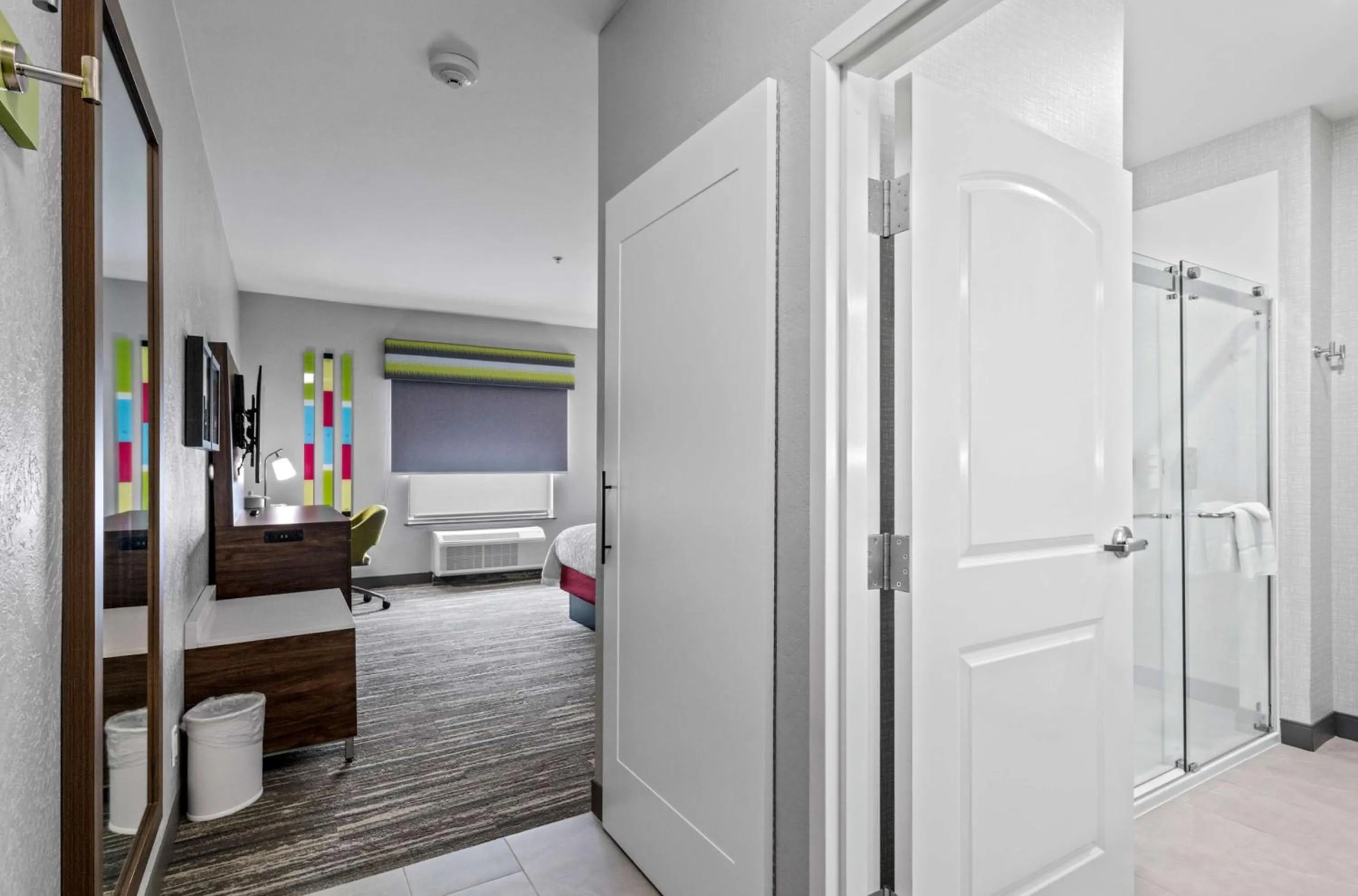 Bedroom, Bed in Hampton Inn & Suites Mount Pleasant