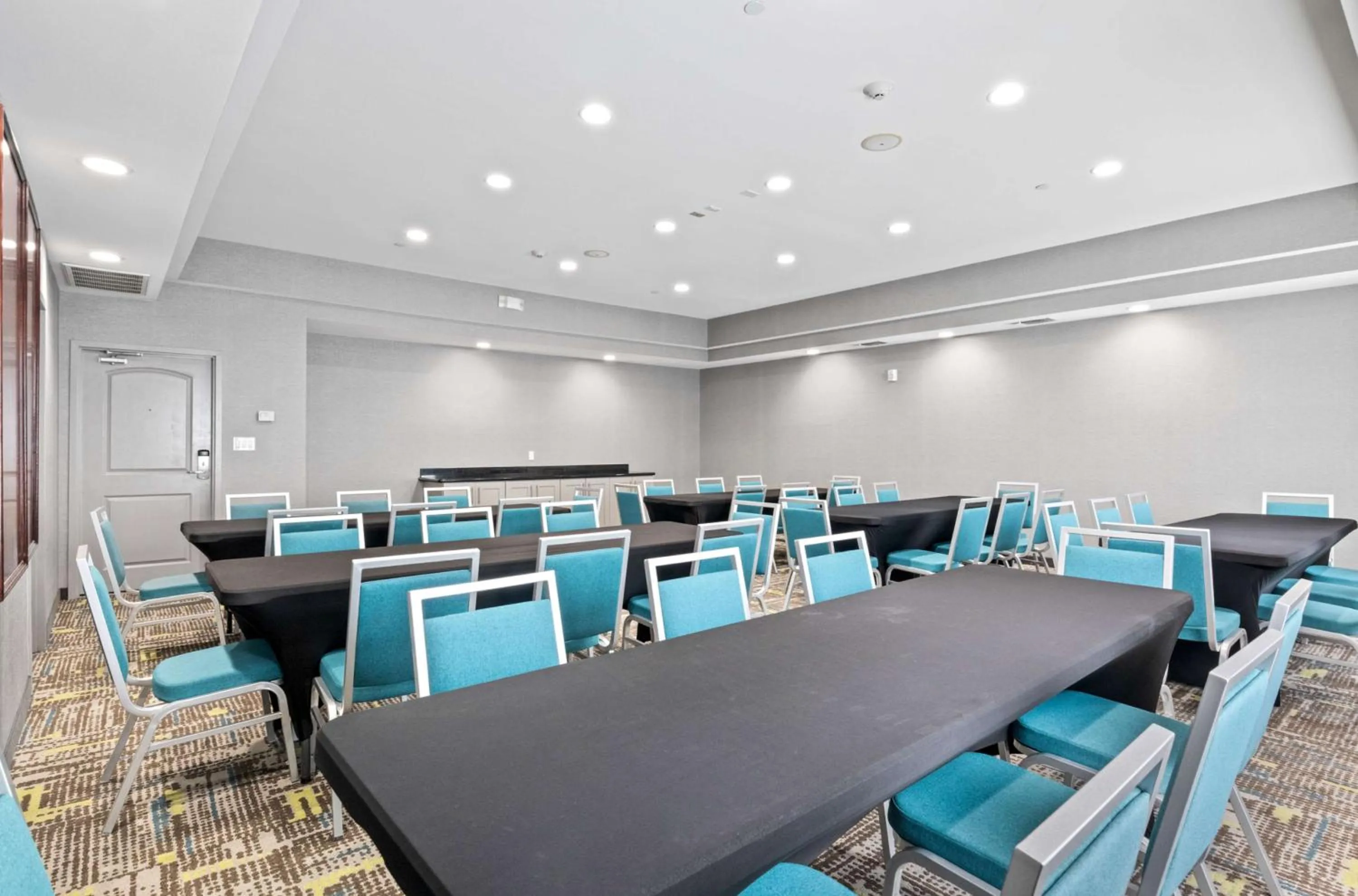 Meeting/conference room in Hampton Inn & Suites Mount Pleasant