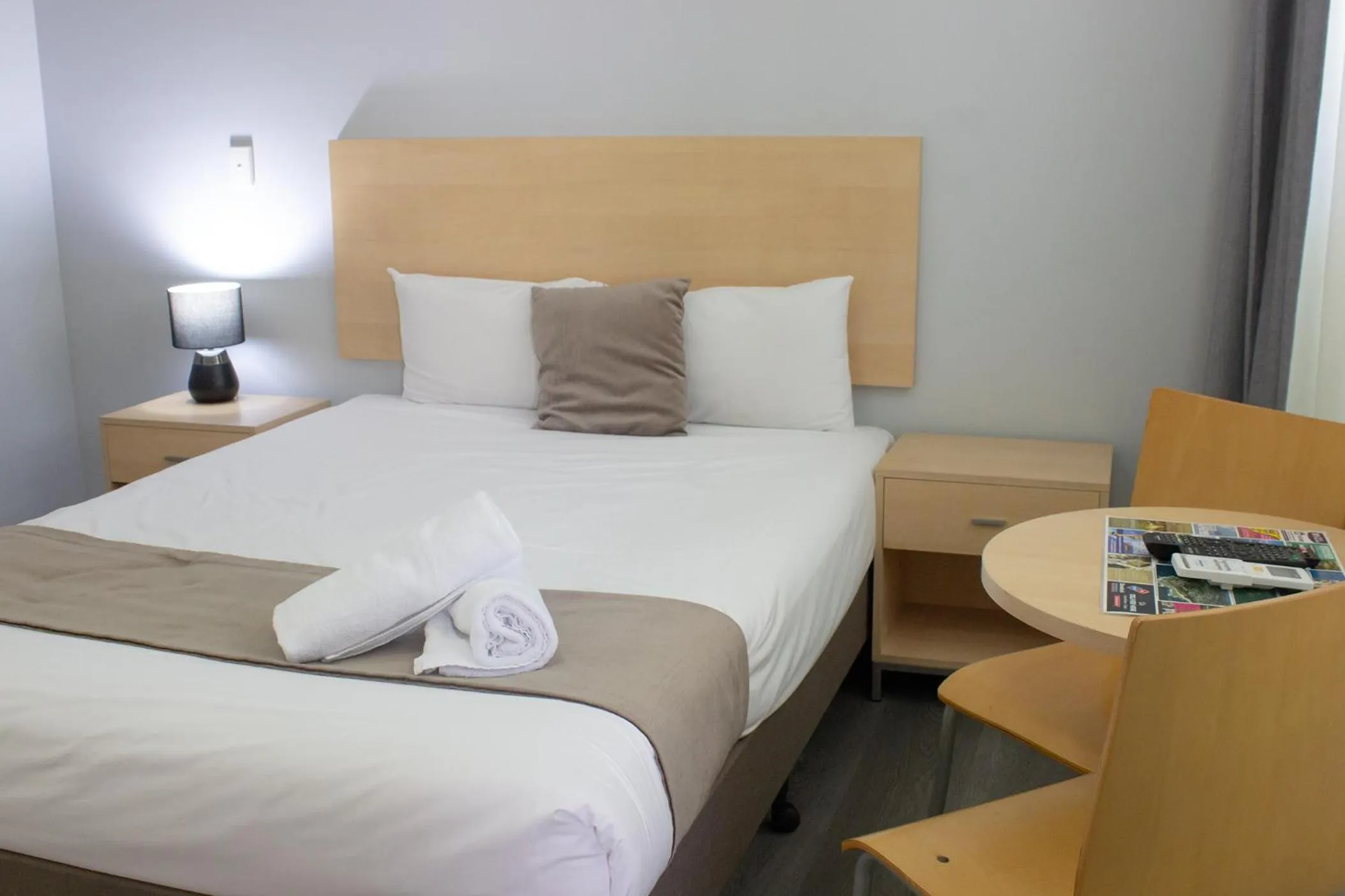 Bed in Caloundra Central Apartment Hotel Official