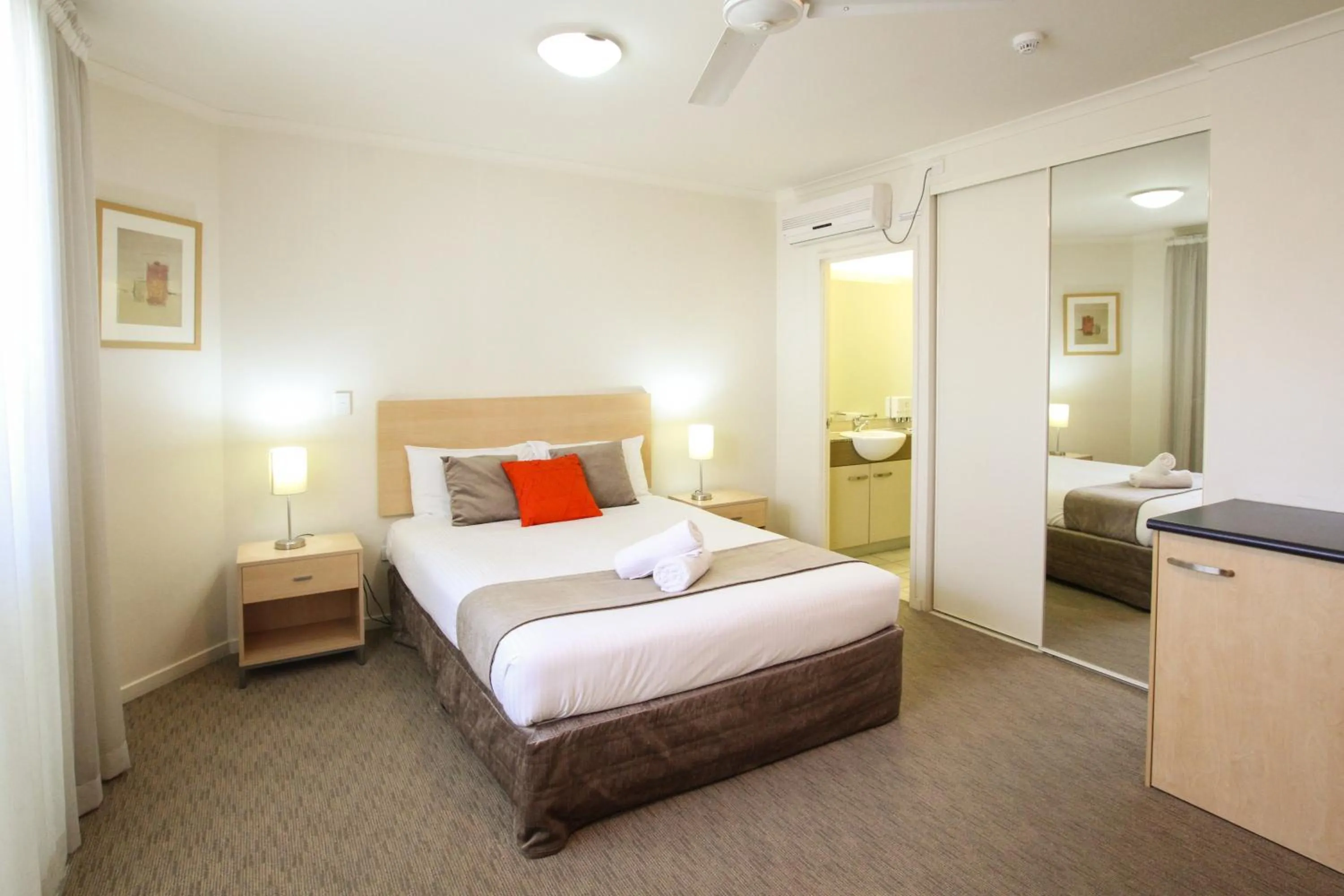 Photo of the whole room, Bed in Caloundra Central Apartment Hotel Official